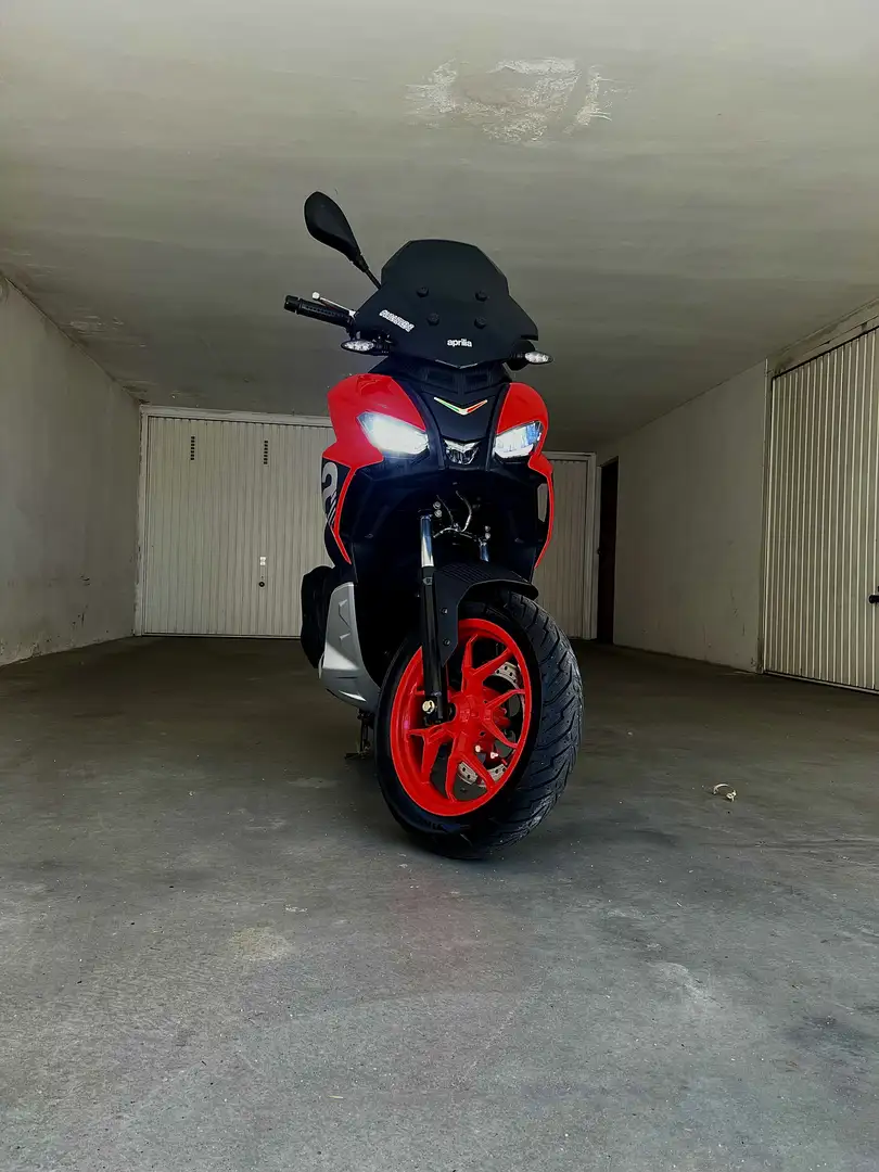 Aprilia SR GT 125 Sport - 1