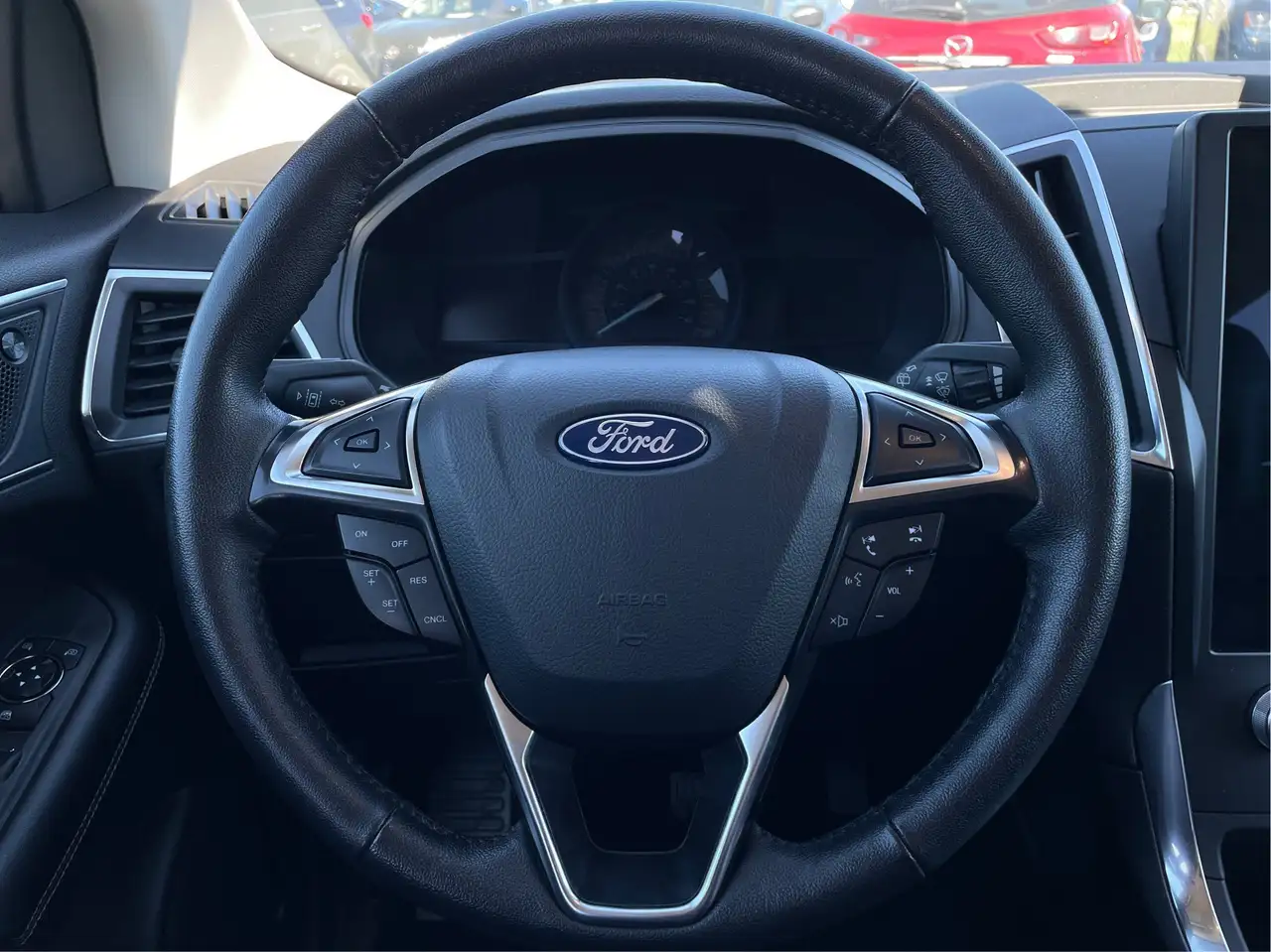 Ford Edge снимка Ford Edge