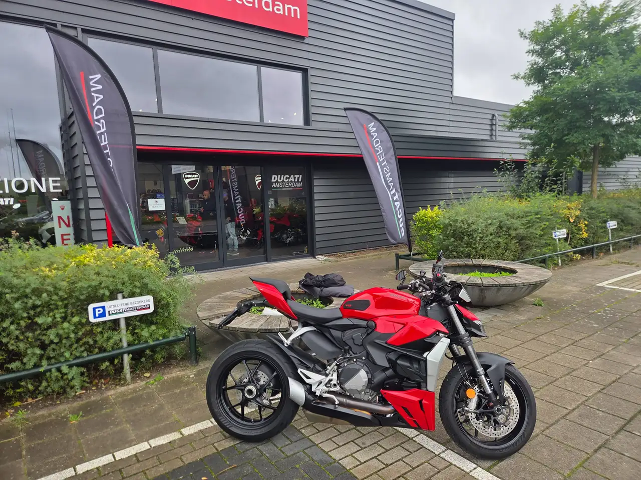 Ducati Streetfighter