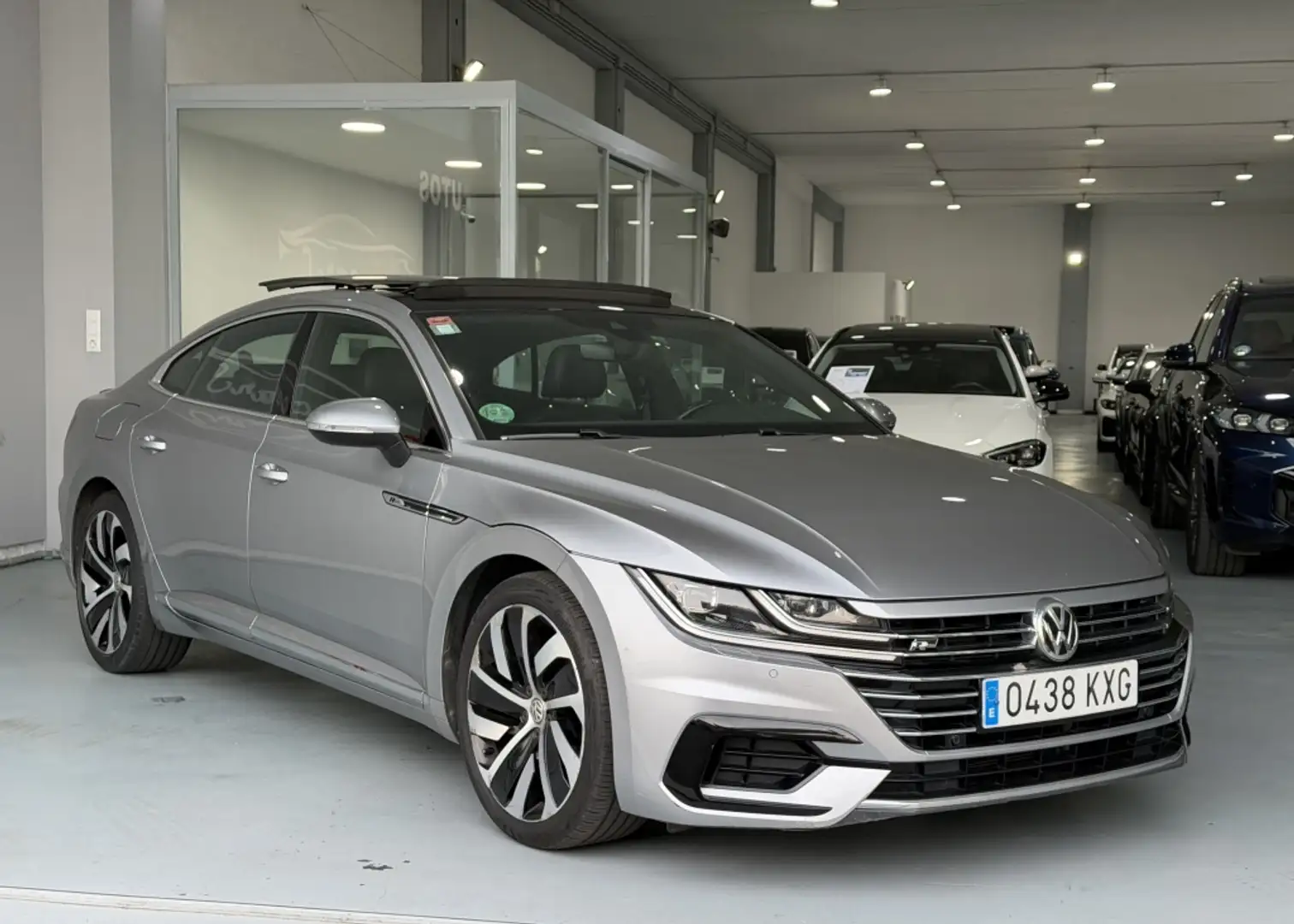 Volkswagen Arteon 2.0TDI R-Line DSG7 110kW - 2