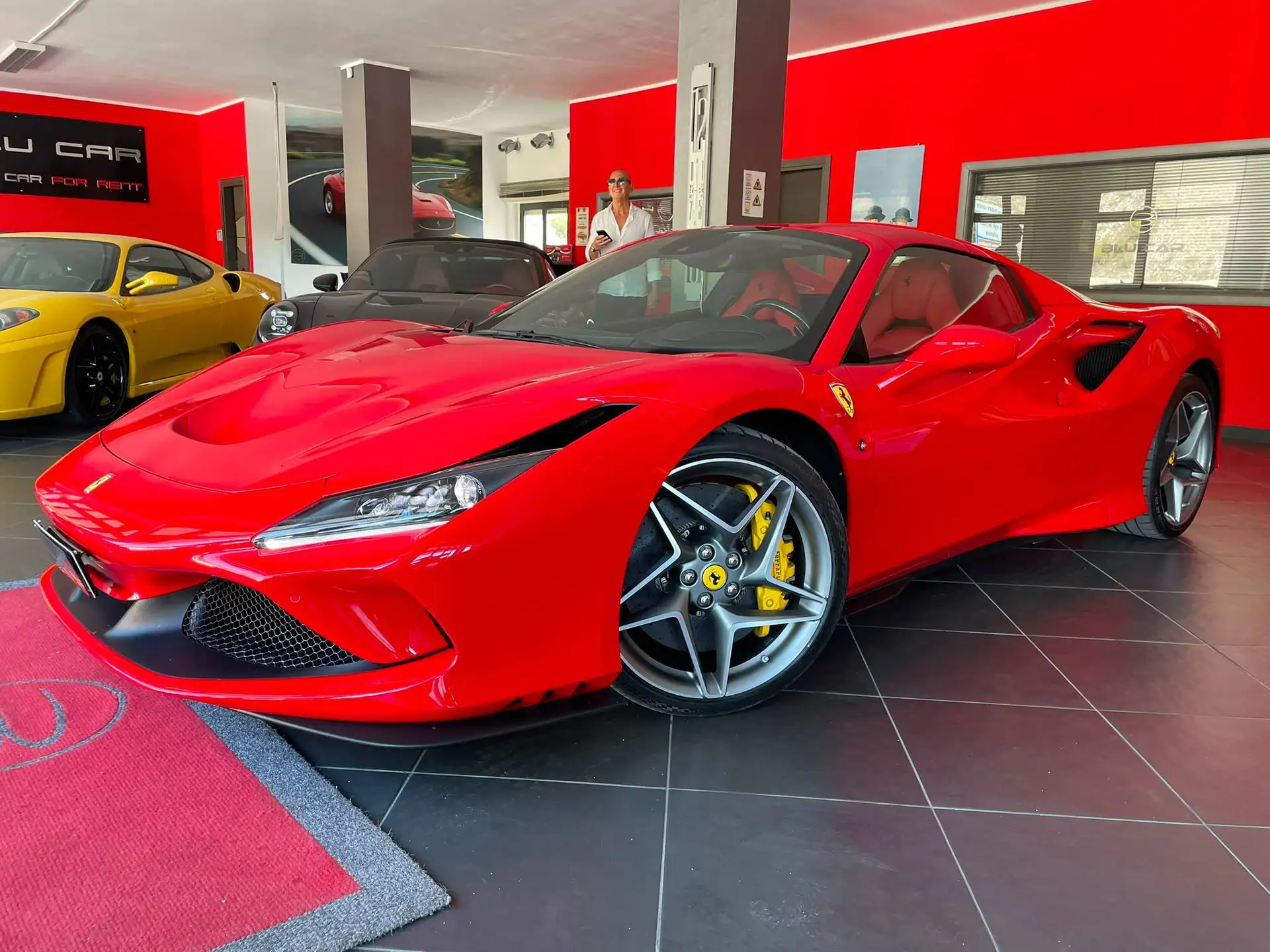 Ferrari F8 2021 빨강 사진 1