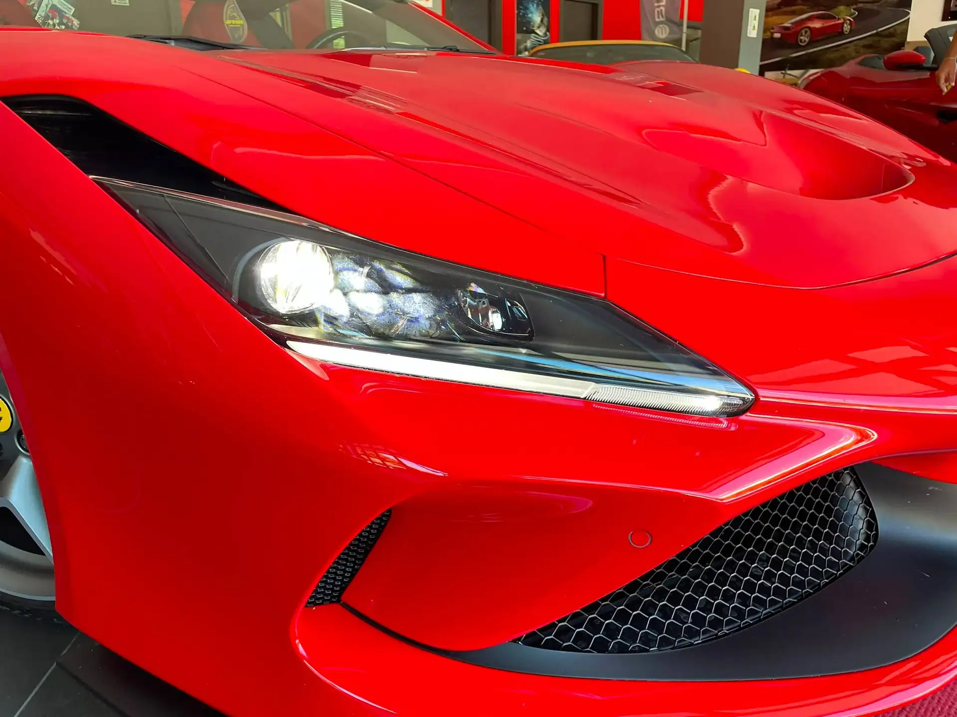 Ferrari F8 2021 빨강 사진 8