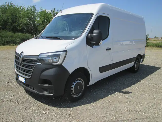 Renault Master 2.3 DCI 135 CV. L2H2