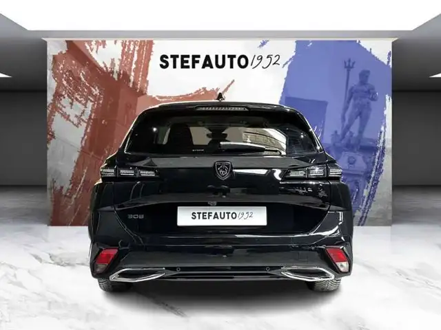 Peugeot 308 view 6