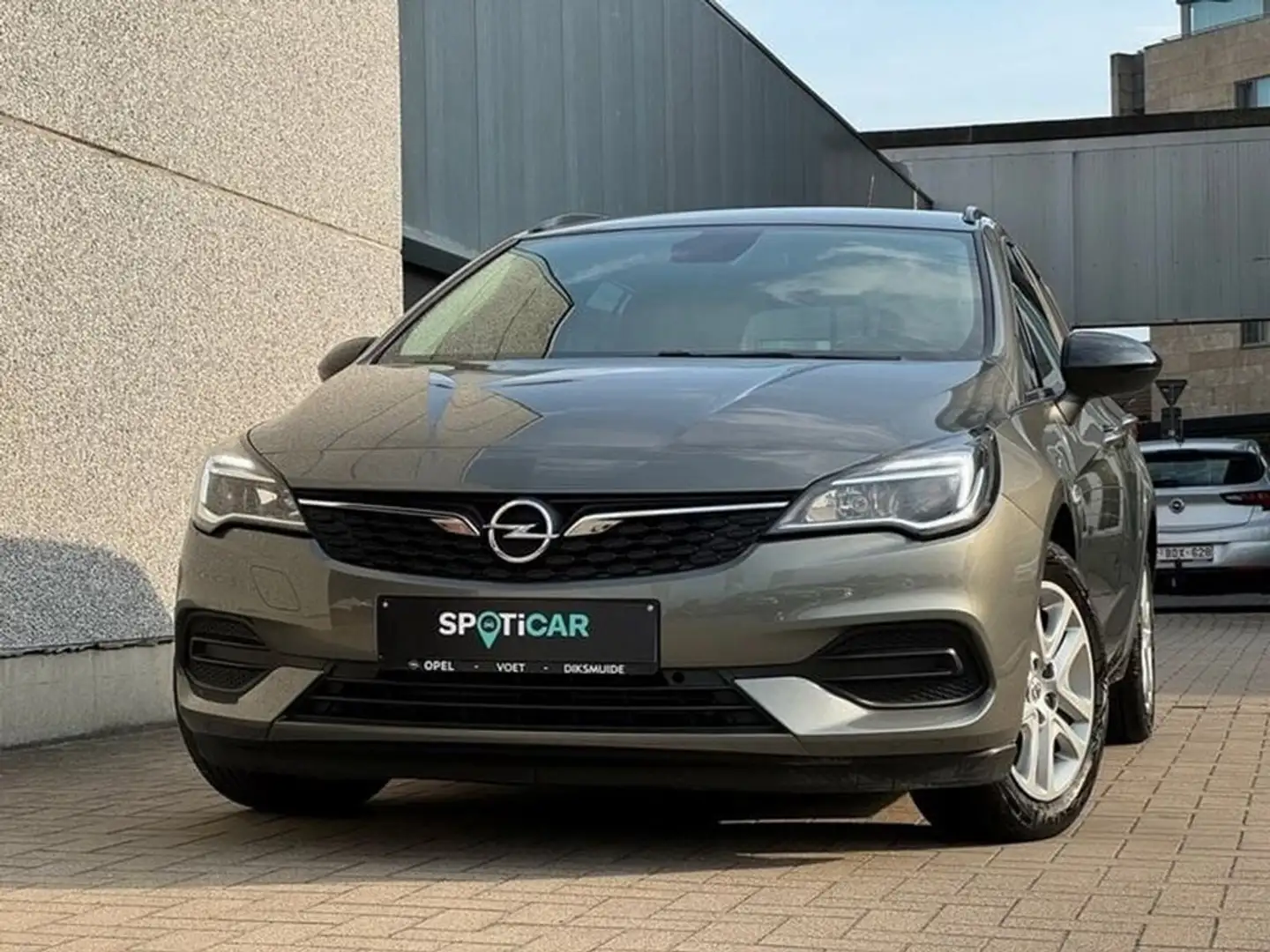 Opel Astra 1.2T 110PK EDITION PARKPILOT/CARPLAY/CRUISE CONTRO Grijs - 1