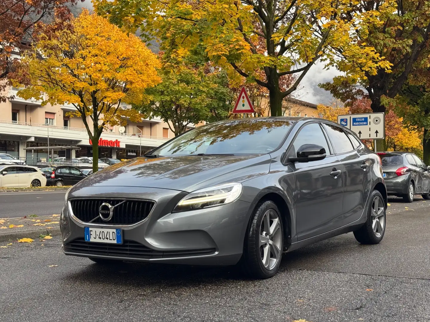Volvo V40 V40 D2 Geartronic Inscription Blu/Azzurro - 1