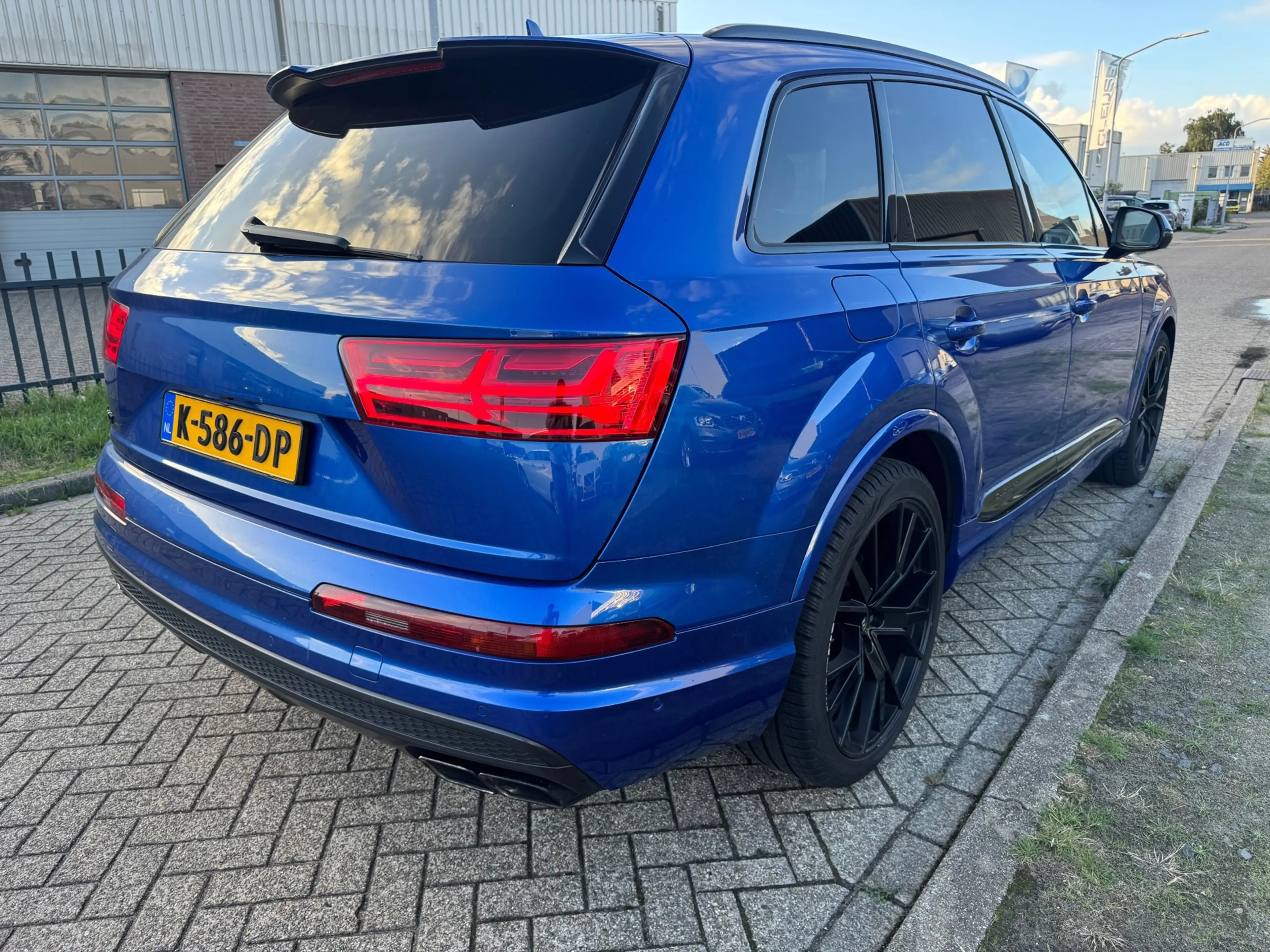 Audi Q7 3.0 TDI quattro Pro Line S — photo 11
