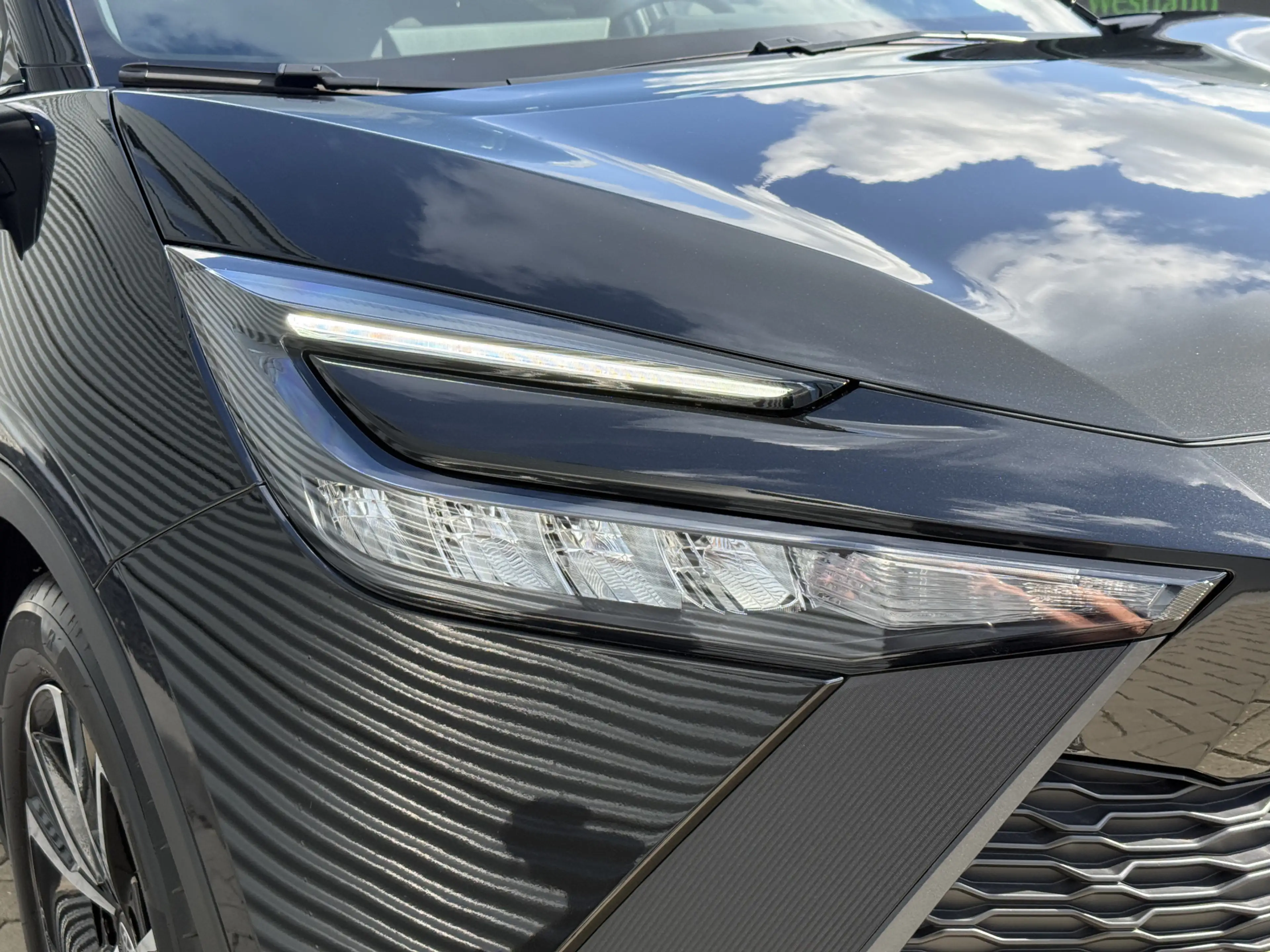 Toyota C-HR 1.8 Hybrid 140 Dynamic Apple/Camera — photo 18