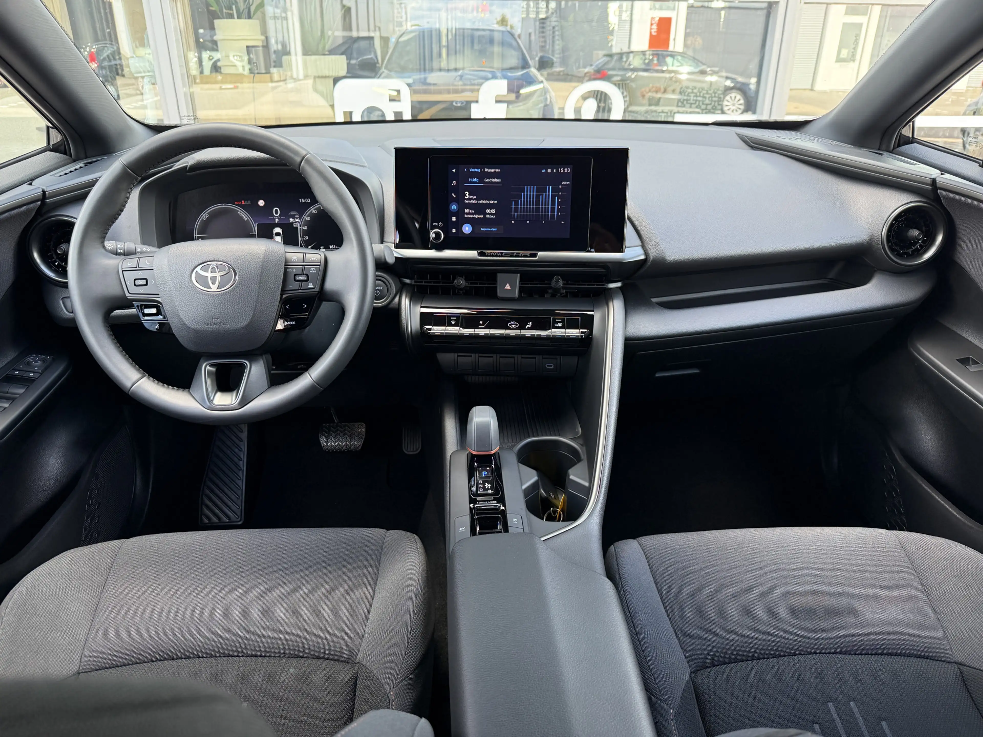 Toyota C-HR 1.8 Hybrid 140 Dynamic Apple/Camera — photo 5