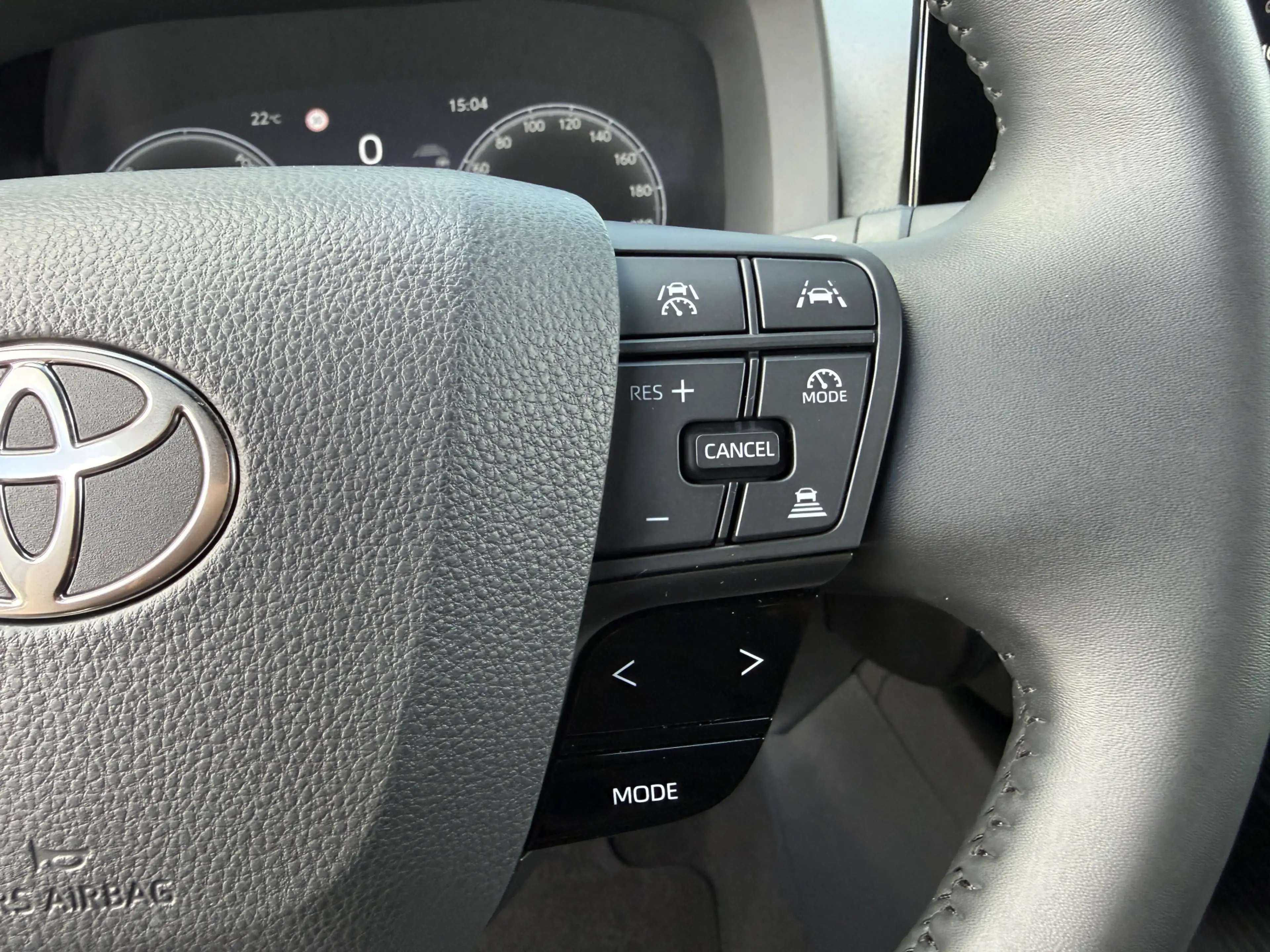 Toyota C-HR 1.8 Hybrid 140 Dynamic Apple/Camera — photo 10