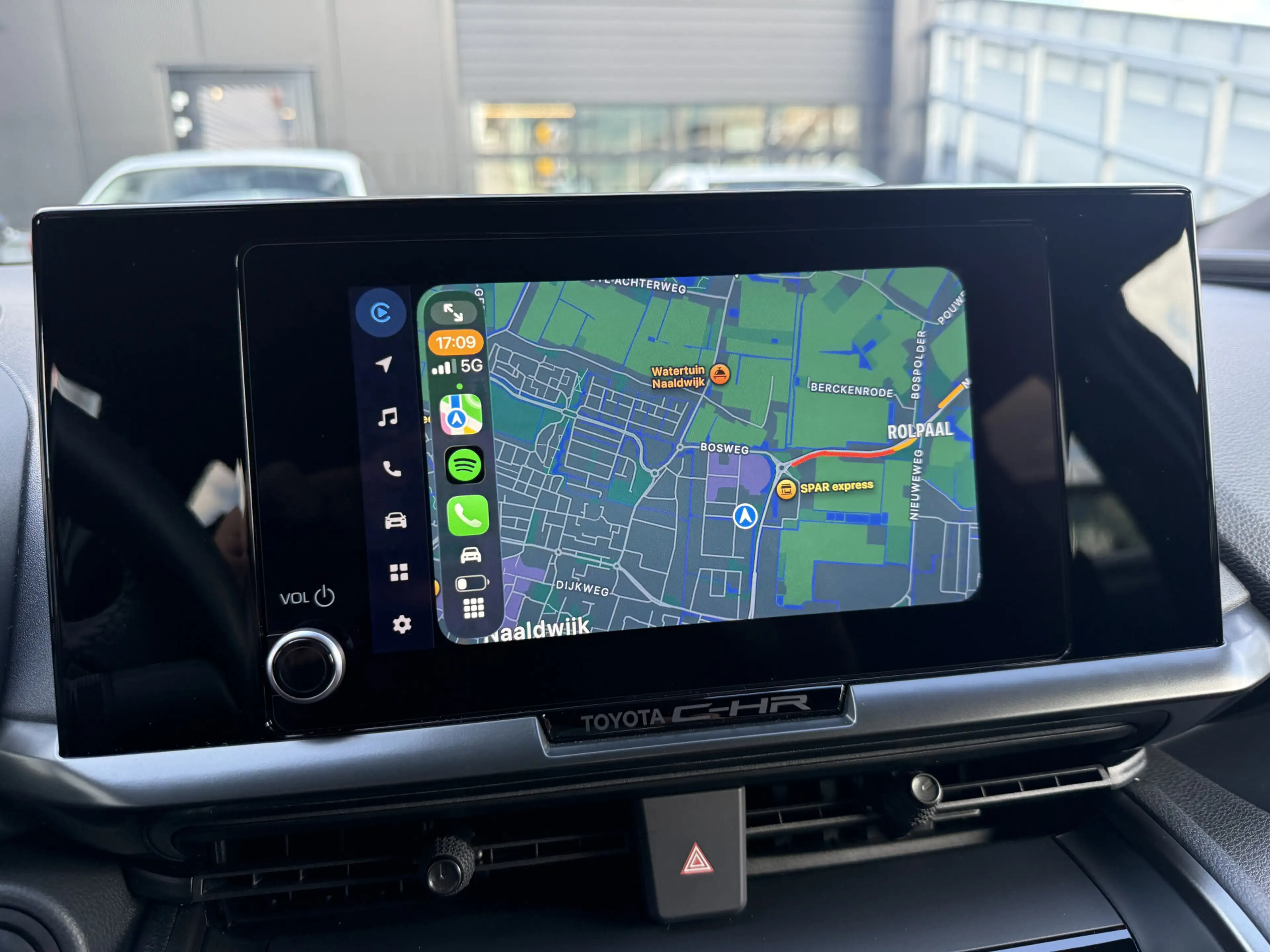 Toyota C-HR 1.8 Hybrid 140 Dynamic Apple/Camera — photo 7