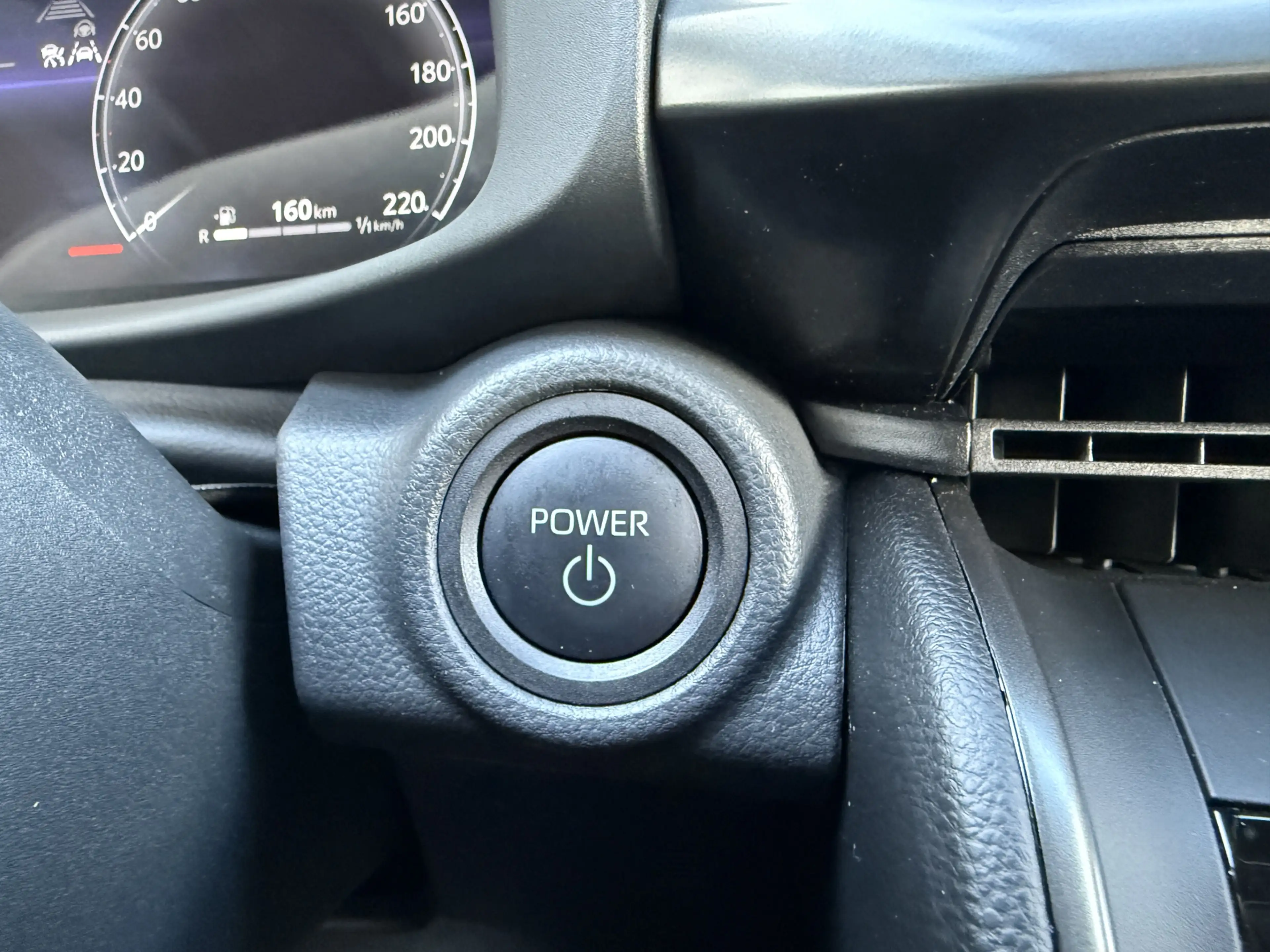 Toyota C-HR 1.8 Hybrid 140 Dynamic Apple/Camera — photo 31