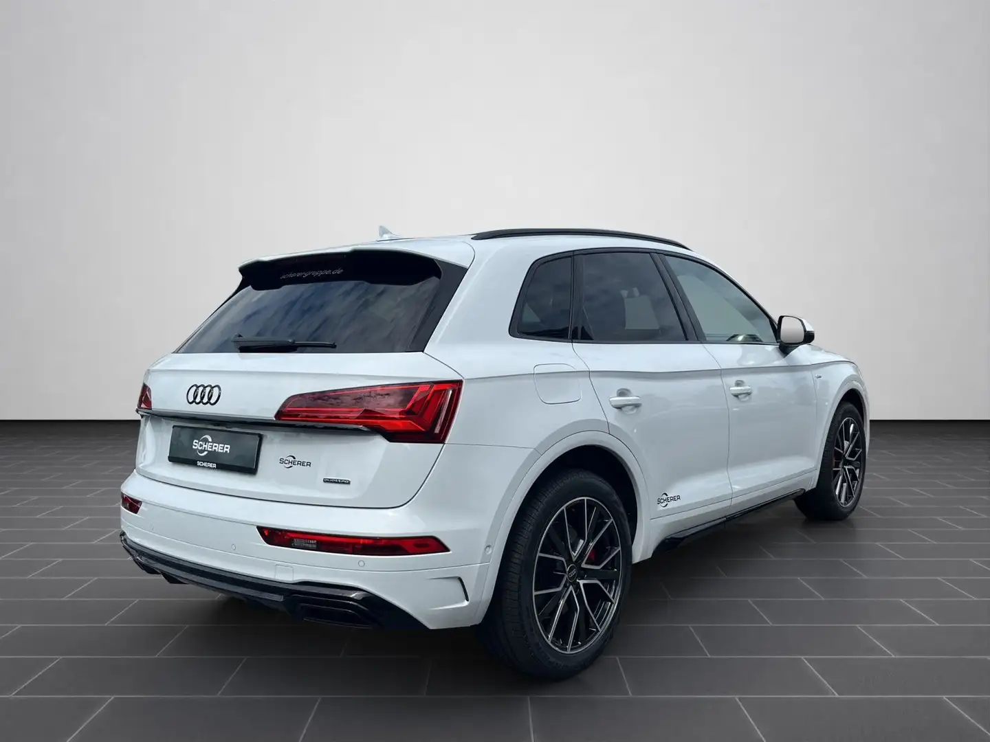 Audi Q5 AHK, adaptive air suspension, Panorama-Glasda Weiß - 2
