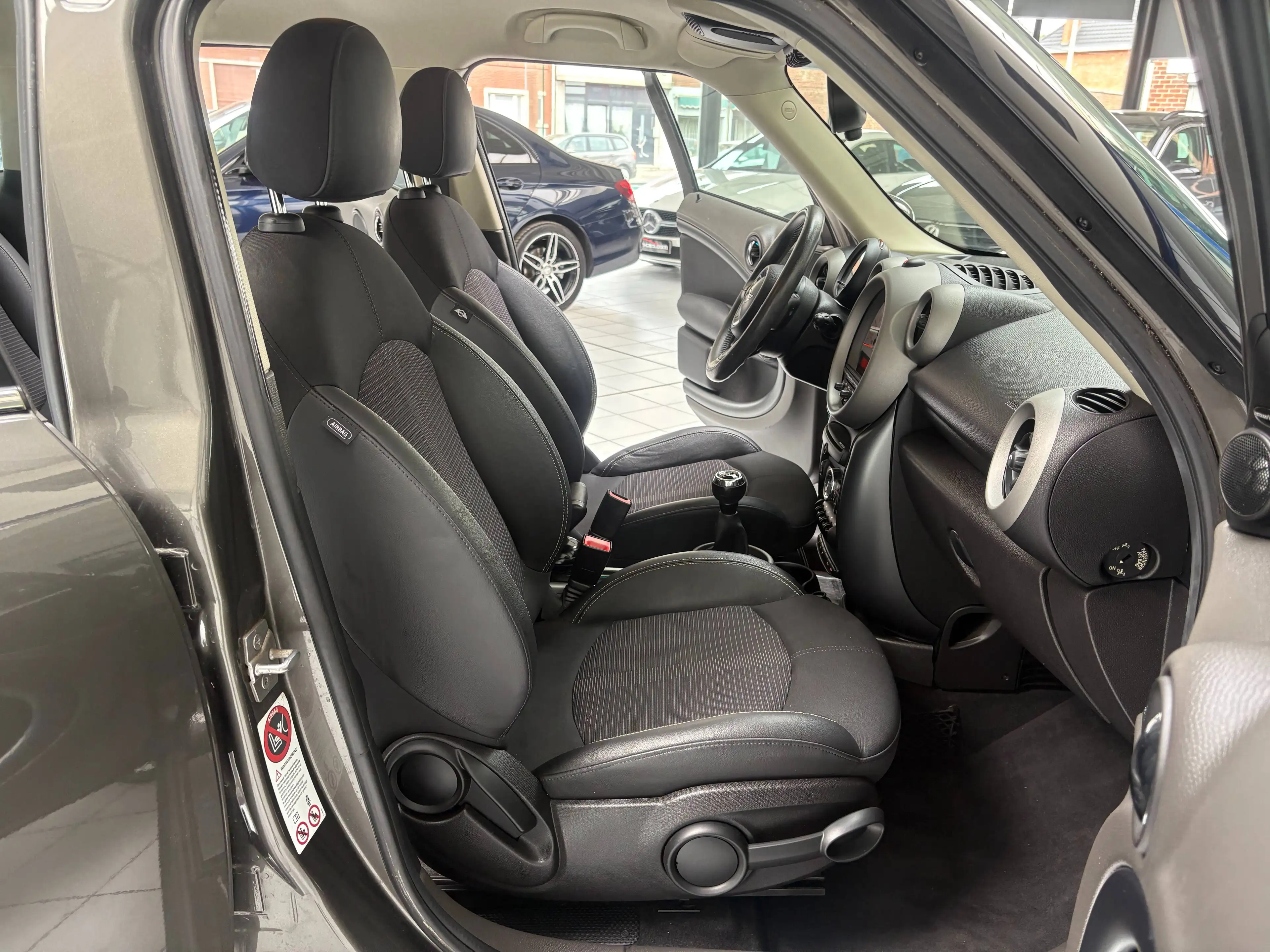 MINI Cooper SD Countryman Mini Countryman 2.0 D *XENON * CUIR * H&K * PDC * JANTES * — photo 12