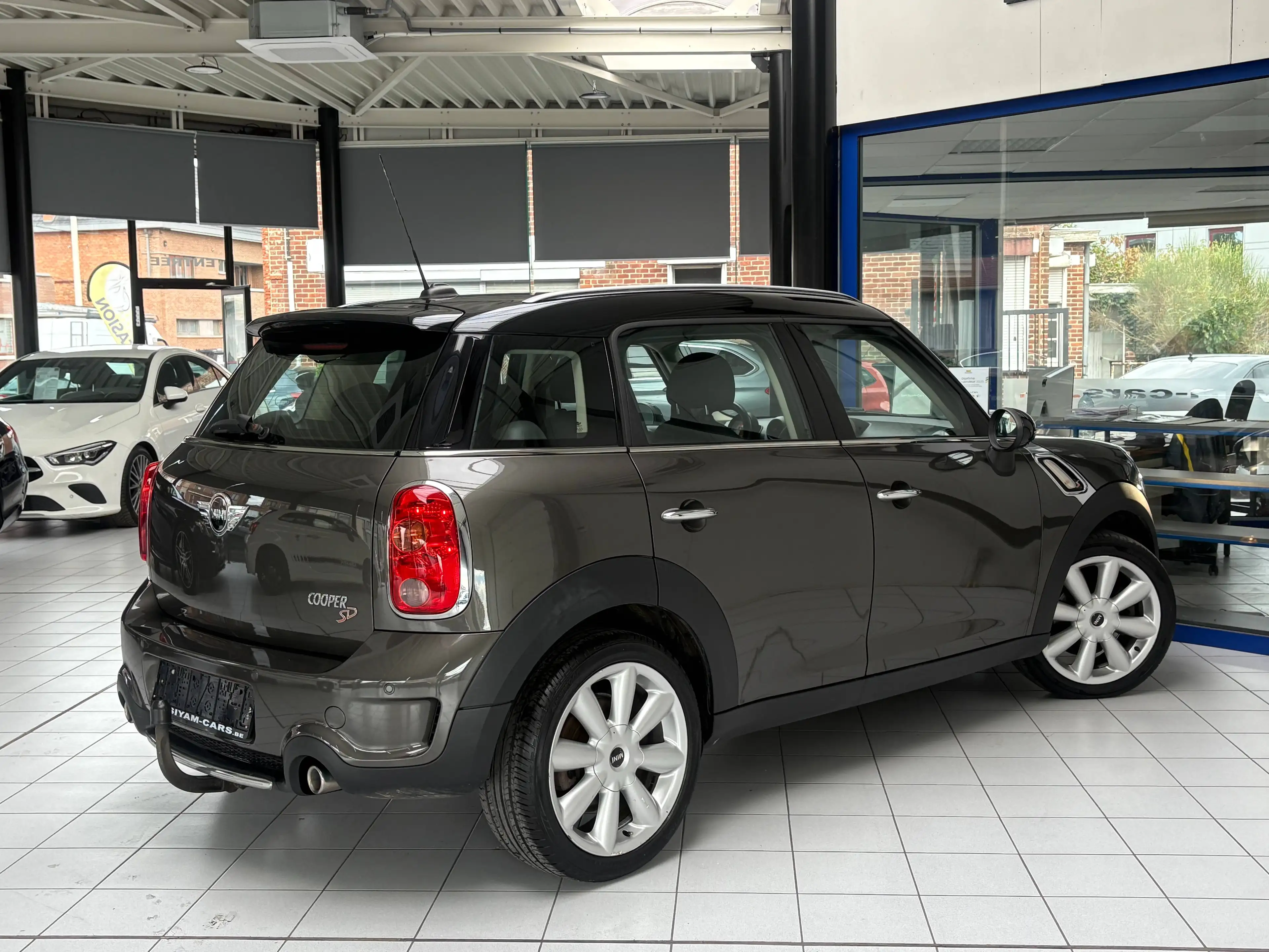MINI Cooper SD Countryman Mini Countryman 2.0 D *XENON * CUIR * H&K * PDC * JANTES * — photo 5