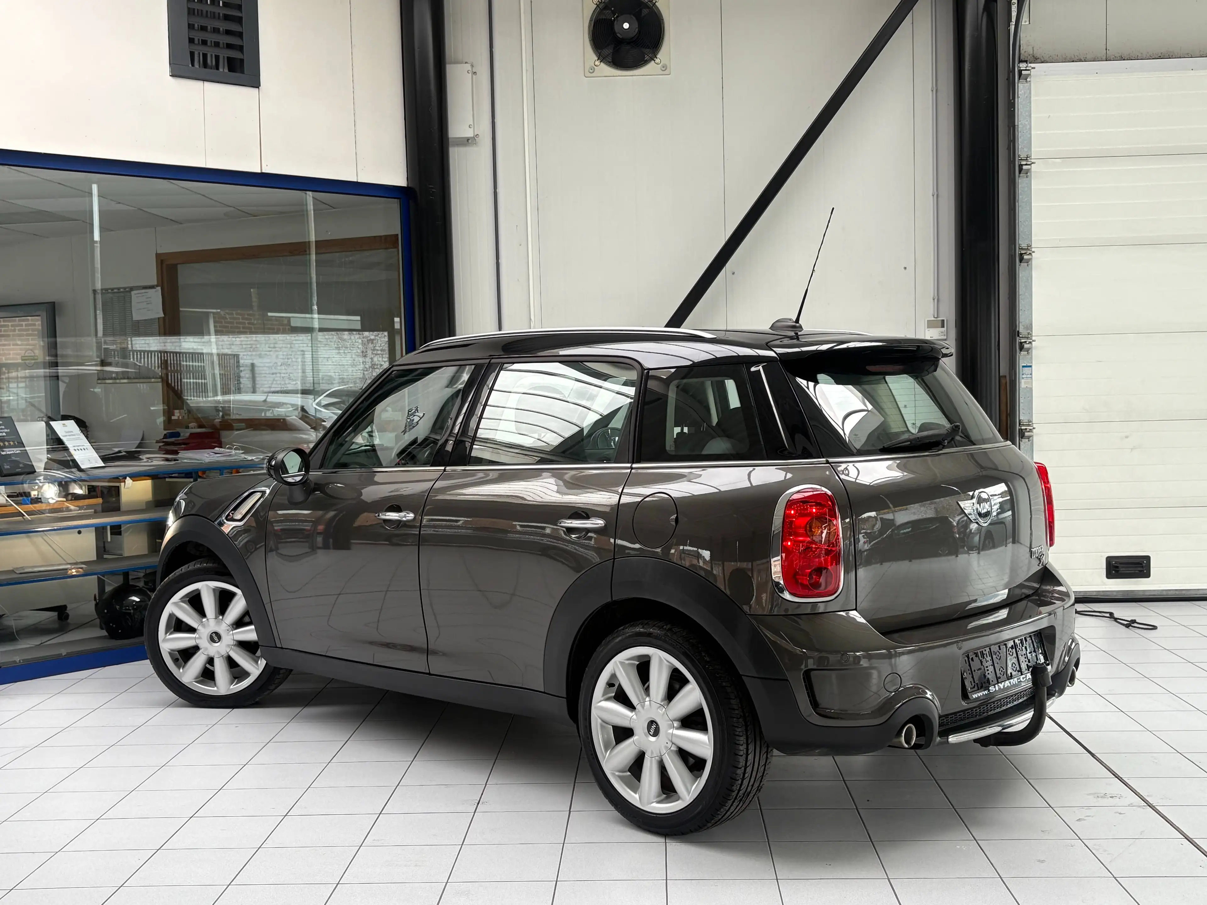 MINI Cooper SD Countryman Mini Countryman 2.0 D *XENON * CUIR * H&K * PDC * JANTES * — photo 3