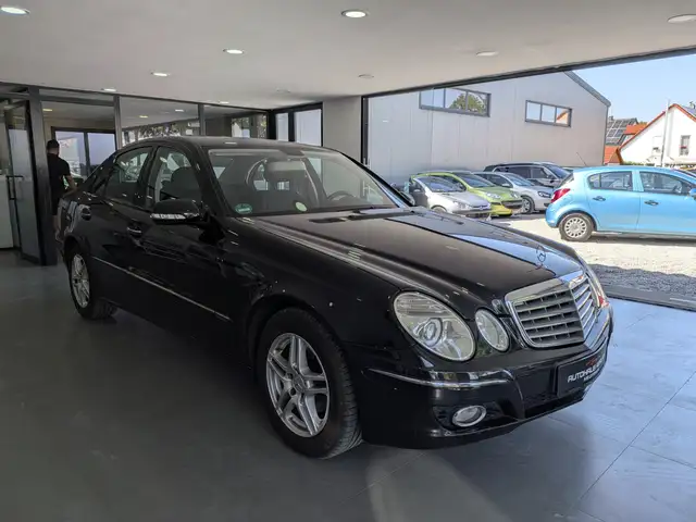 Mercedes-Benz E 280 NAVI+SITZHEIZUNG+KLIMA+TEMPOMAT