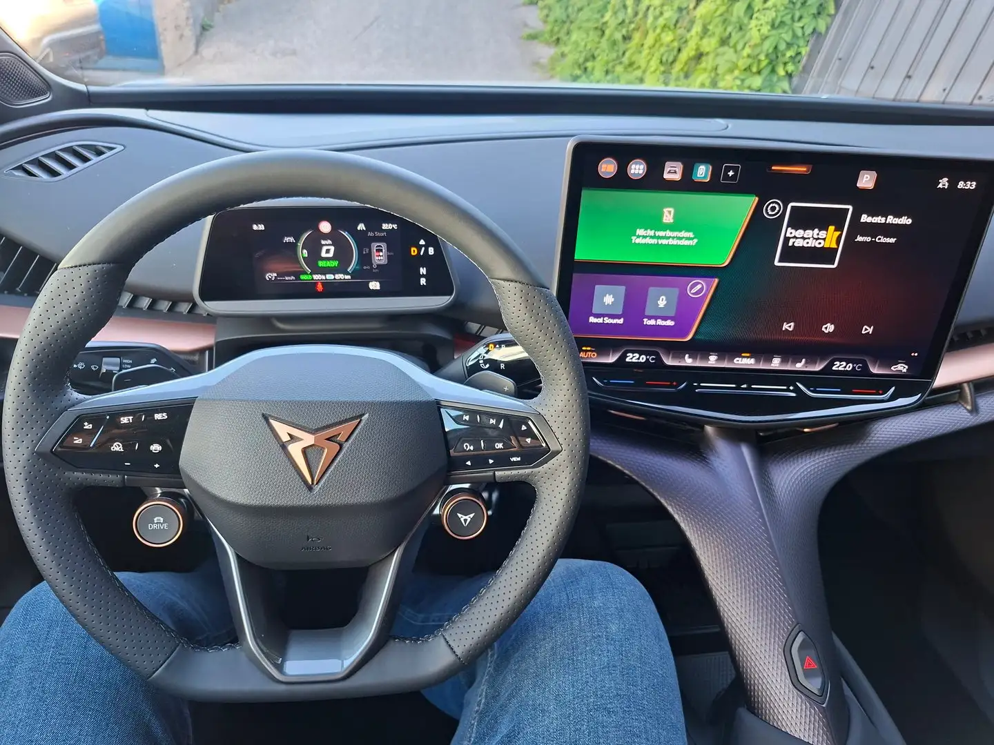 CUPRA Tavascan Base 210kW/286PS Silber - 2