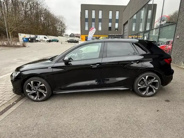 Audi A3 view 8