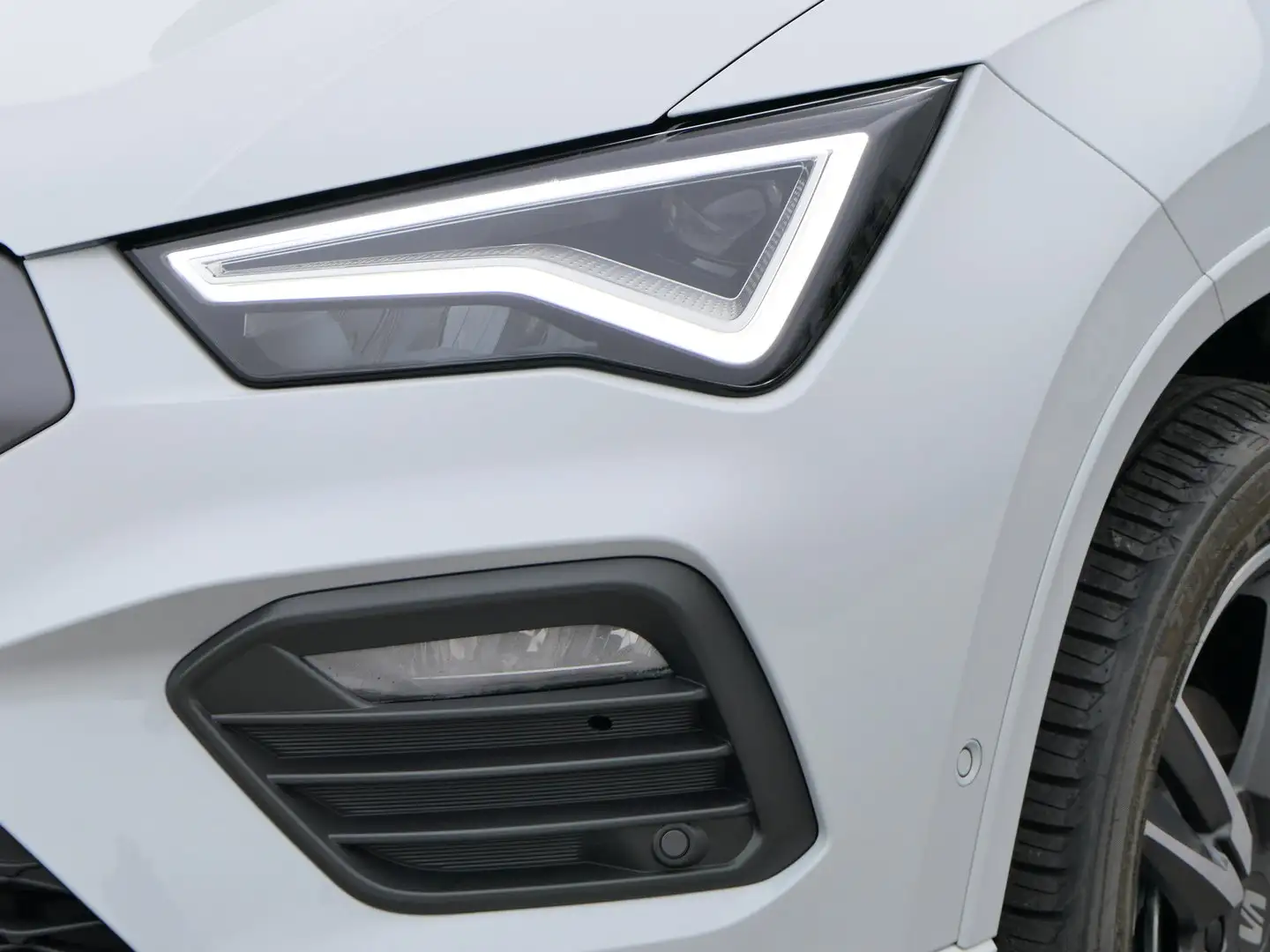 SEAT Ateca FR 1.5 TSI ACT DSG Weiß - 2