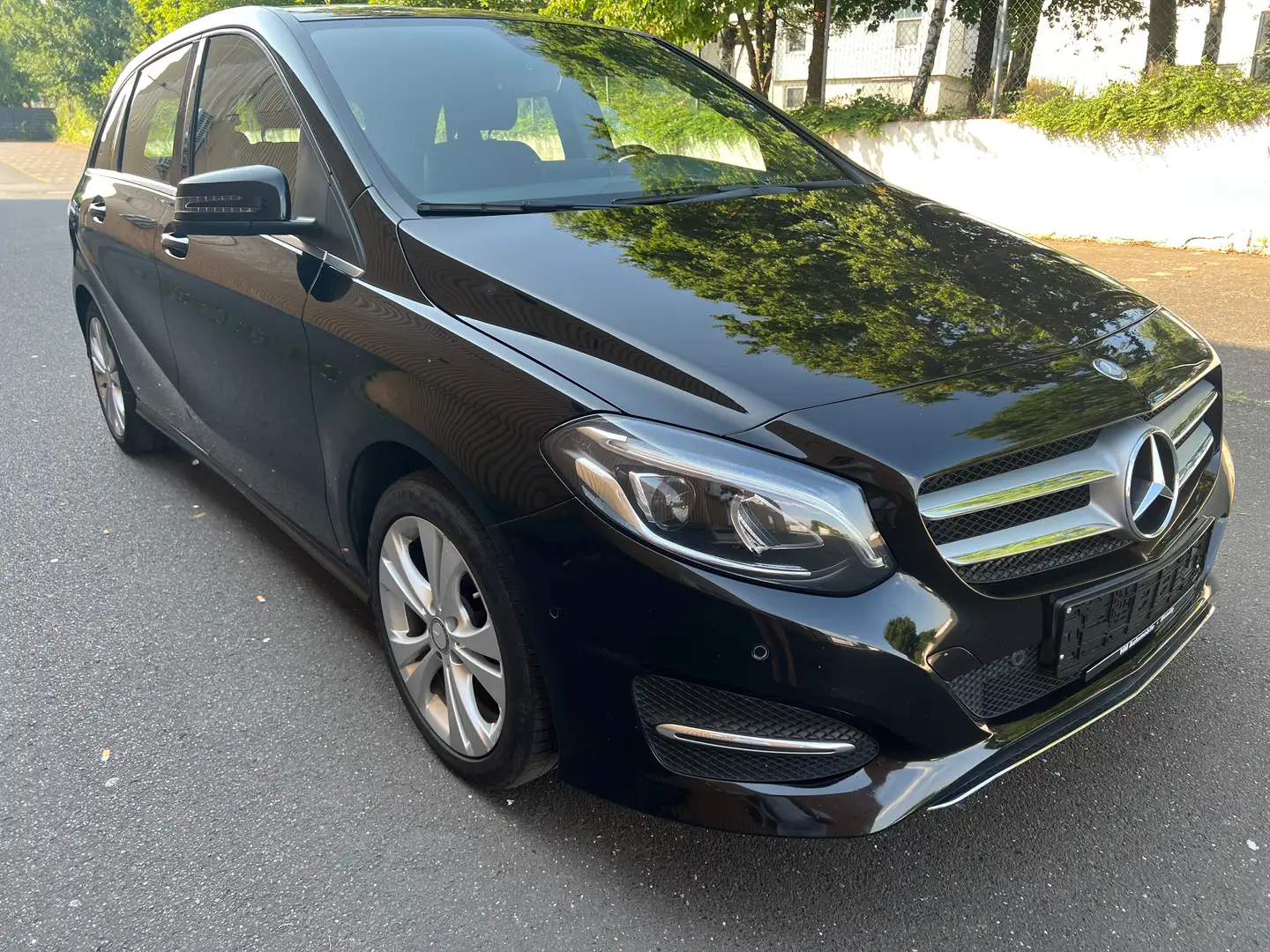 Mercedes-Benz B 180 B 180 CDI /d Vollleder,1 Hand,TÜV & Service neu Schwarz - 1