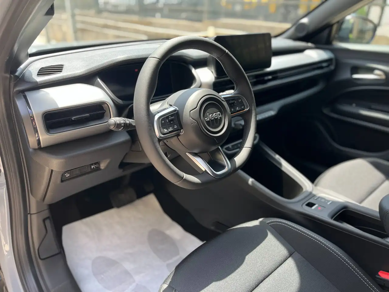 Jeep Avenger 2026 — фото 12
