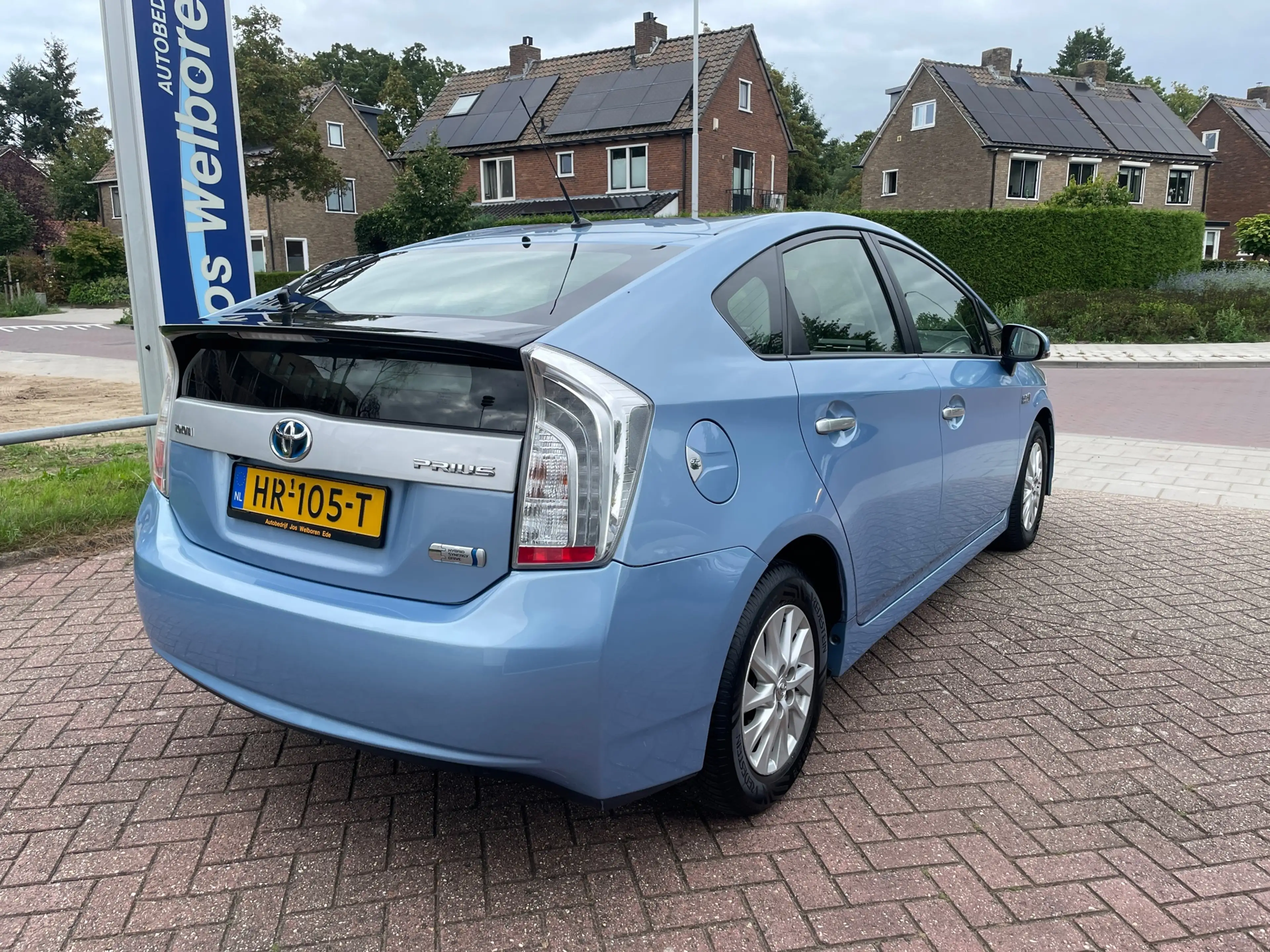 Toyota Prius 1.8 Plug-in Aspiration — photo 3