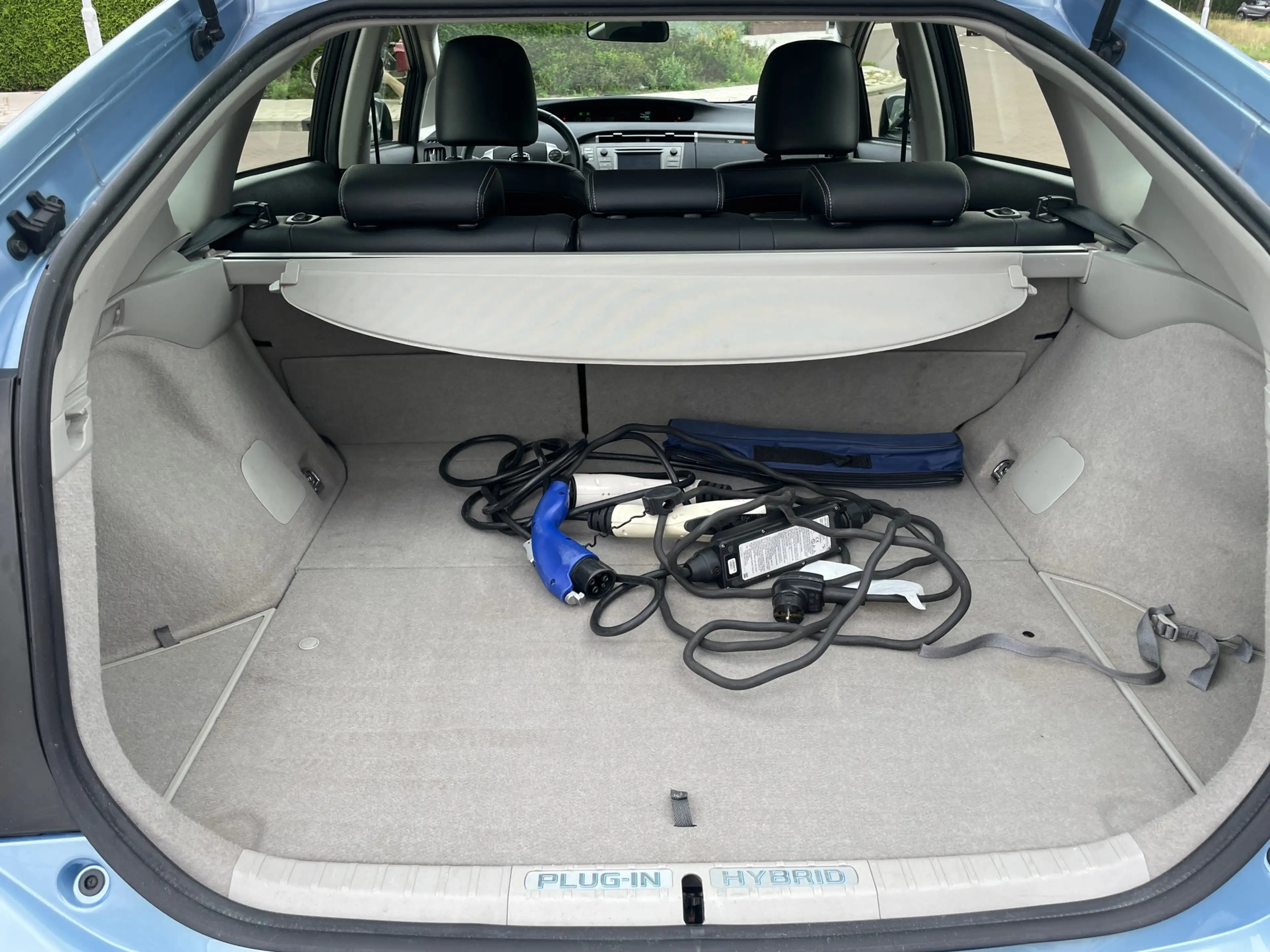 Toyota Prius 1.8 Plug-in Aspiration — photo 12
