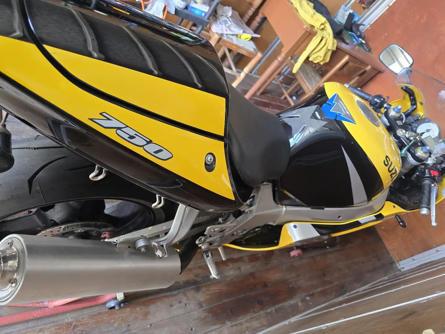 Suzuki GSX-R 750 Giallo - 2