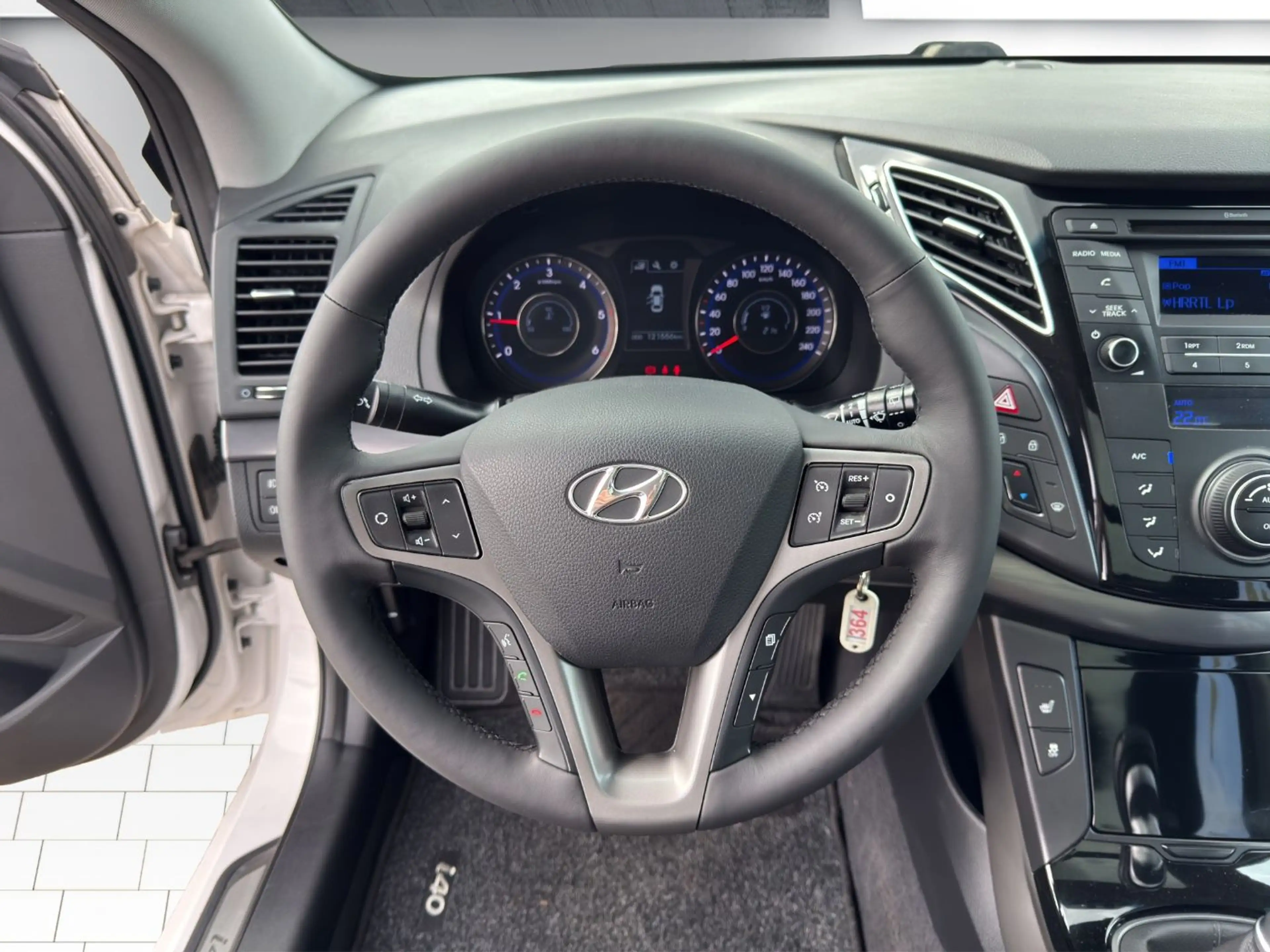 Hyundai i40 cw Trend blue Sitzheizung, Parkpilot — photo 8