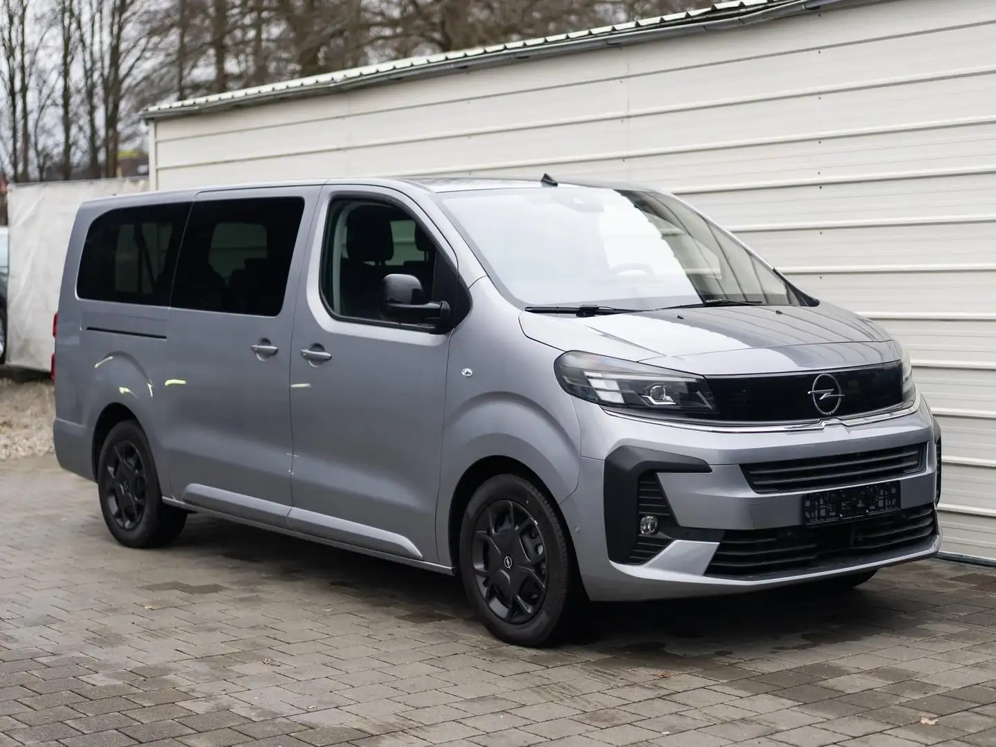 Opel Zafira Life Business Edition 2.0 D AT8 *NAVI*KAMERA*SHZ 130... Grau - 1