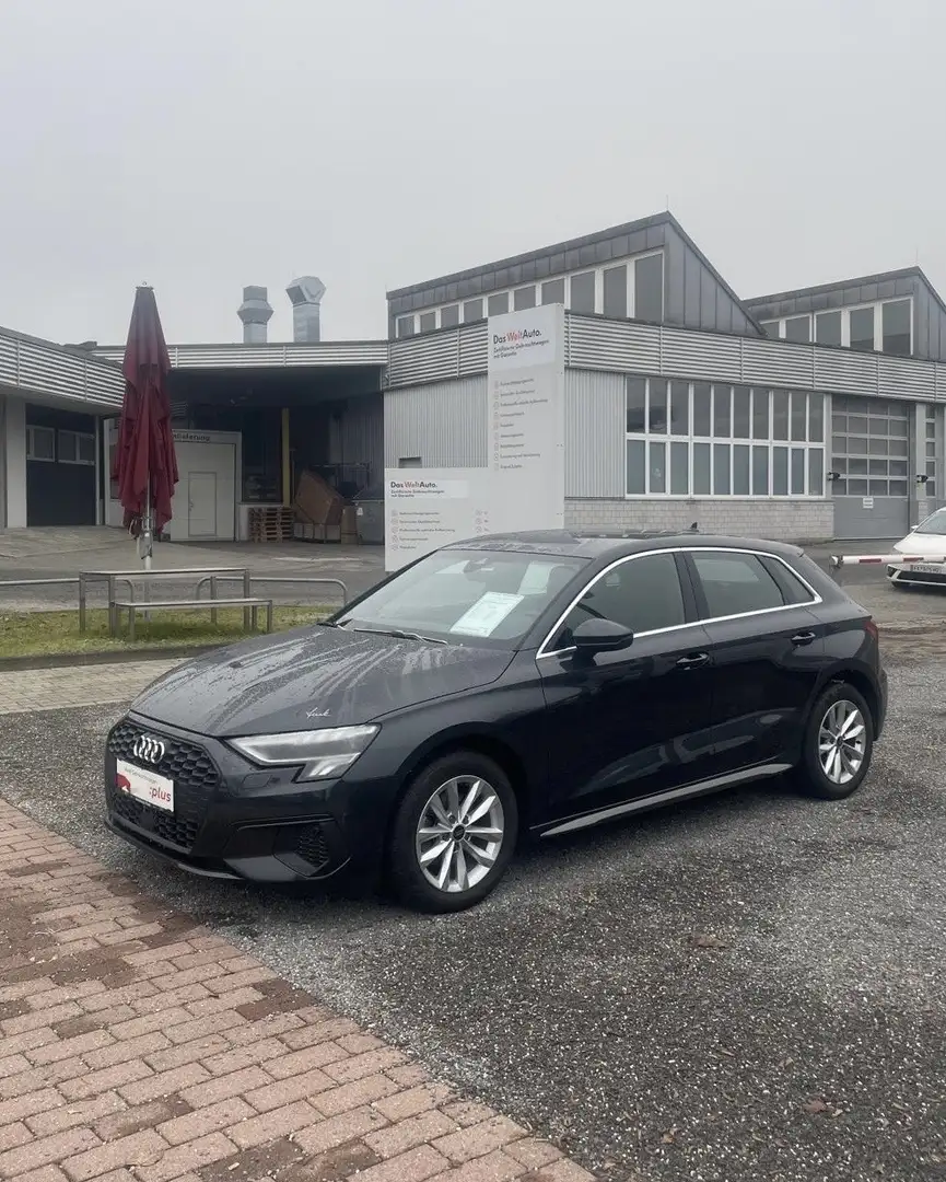 Audi A3 30 TDI Sportback S tronic - 1