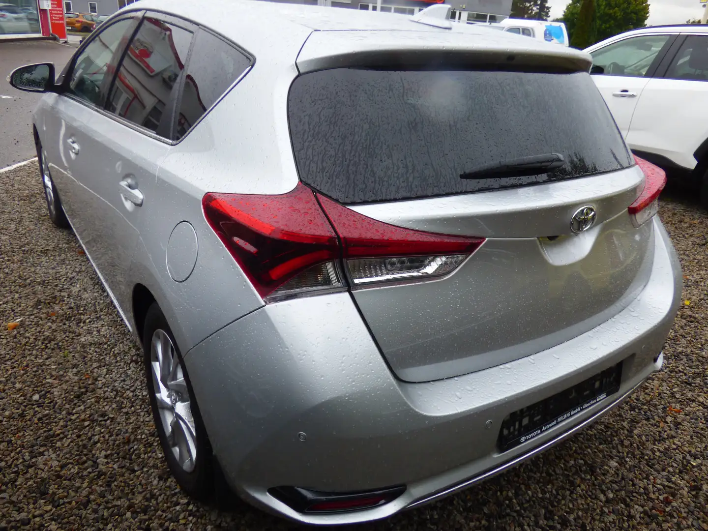 Toyota Auris Auris 1.2 Turbo Design Edition Silber - 2