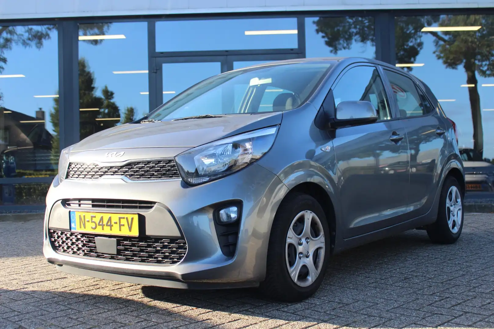 Kia Picanto 1.0 DPi ComfortLine Grijs - 2