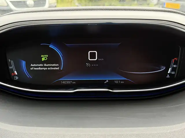 Peugeot 3008 view 12