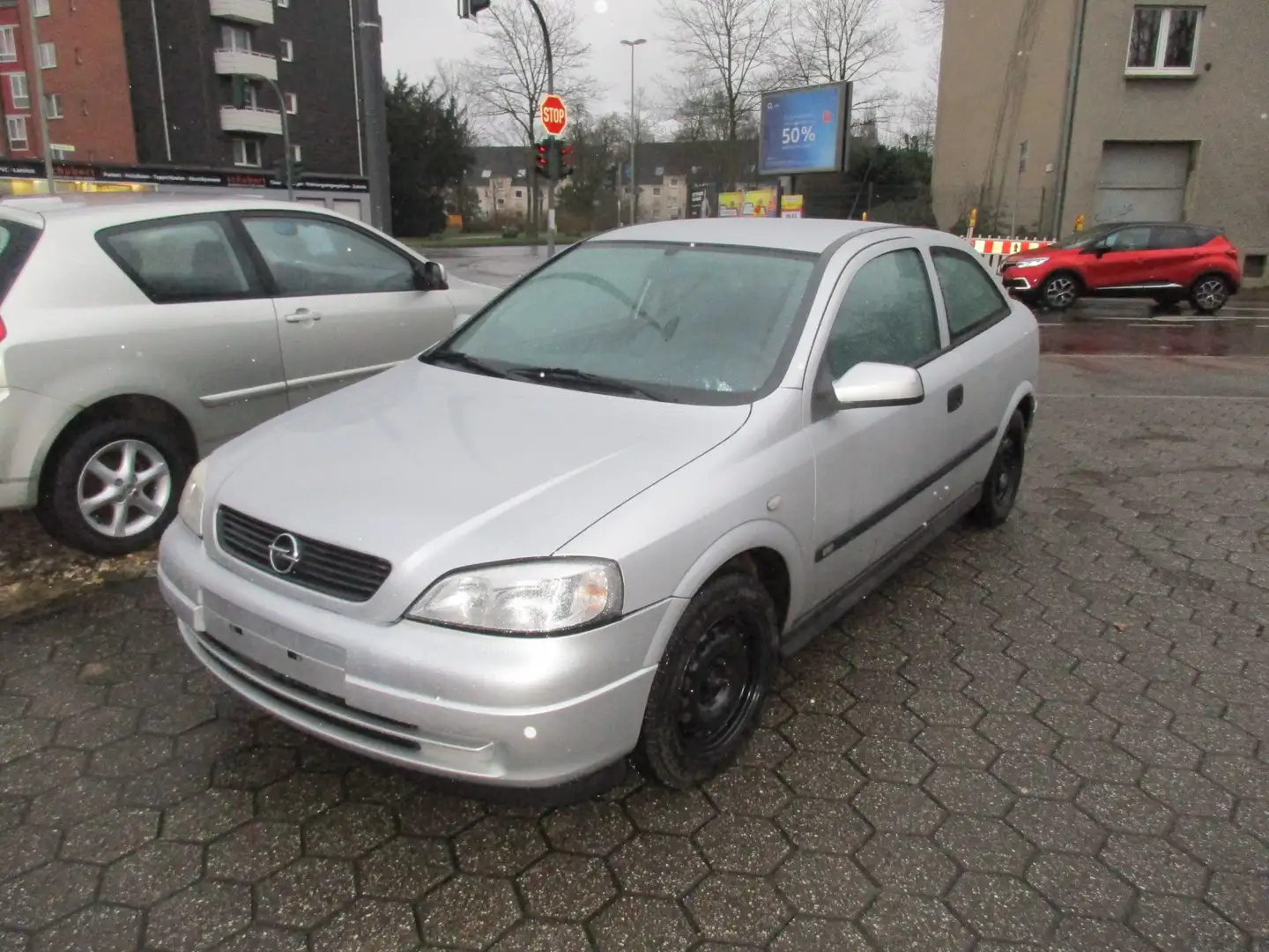 Opel Astra 1.6 Selection Comfort TÜV 5.2026 Srebrny - 2