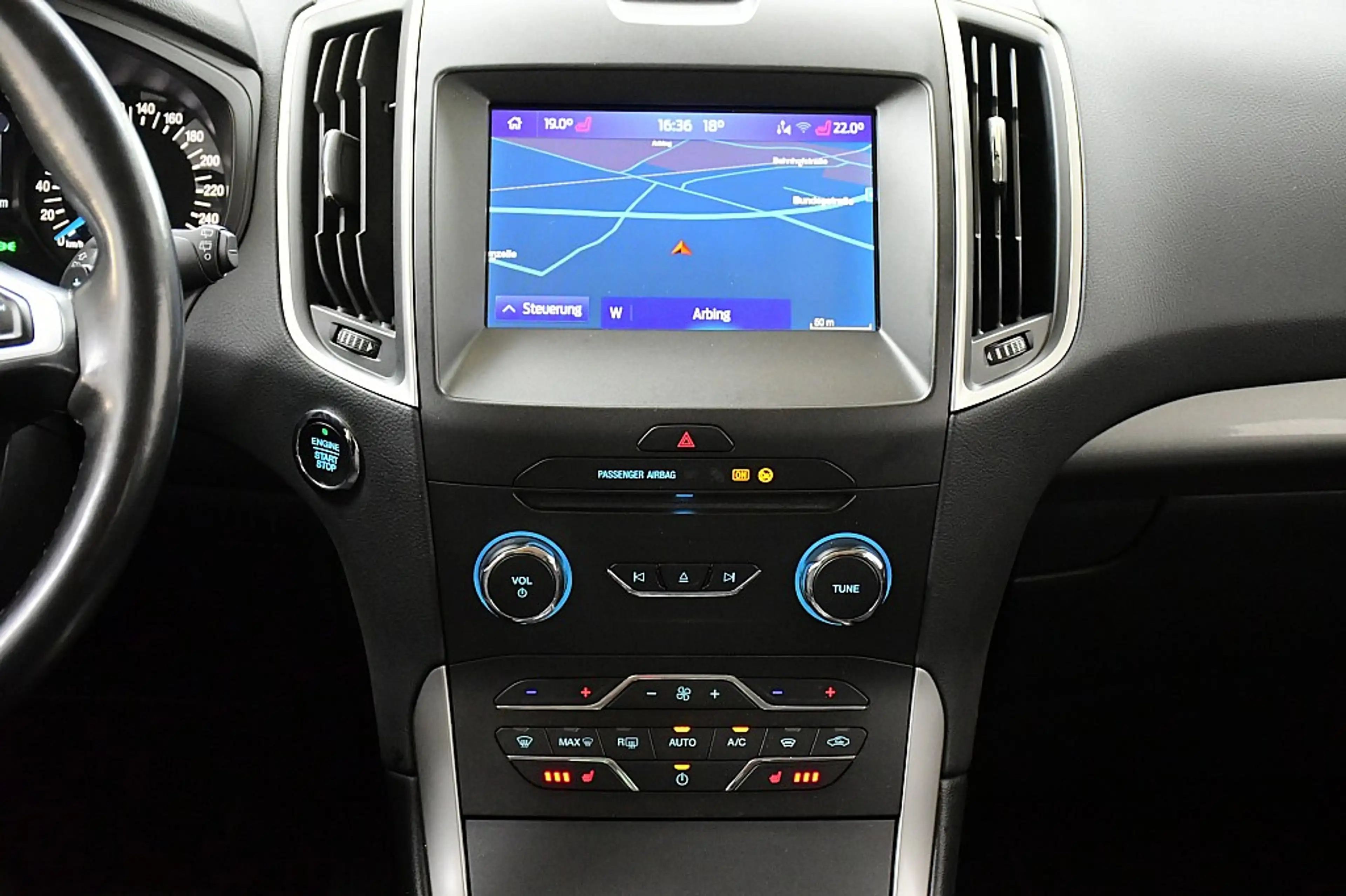 Ford Galaxy 2,0 EcoBlue SCR Trend Aut. — photo 19
