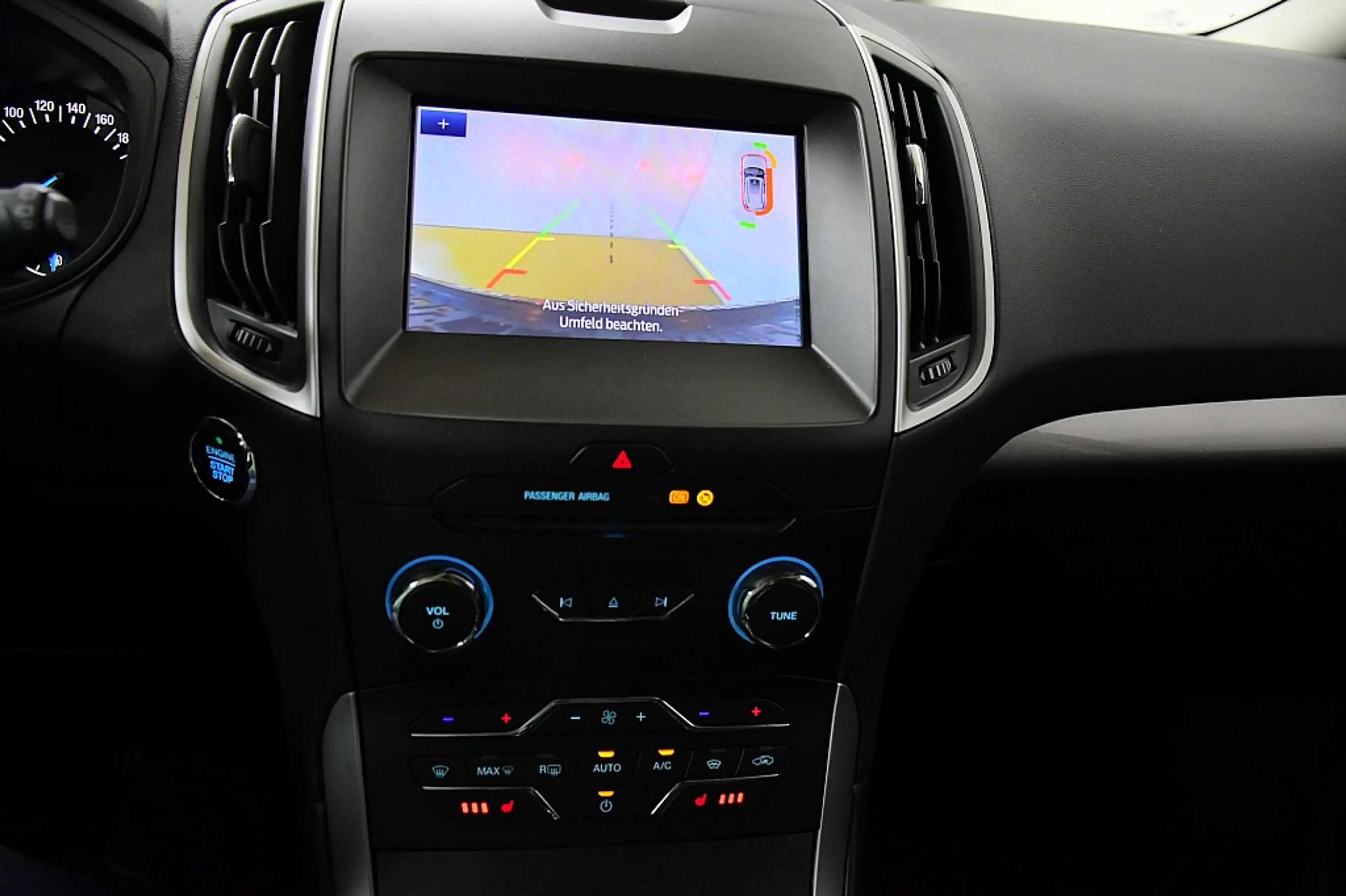 Ford Galaxy 2,0 EcoBlue SCR Trend Aut. — photo 8