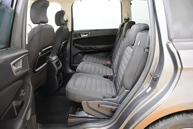 Ford Galaxy view 15