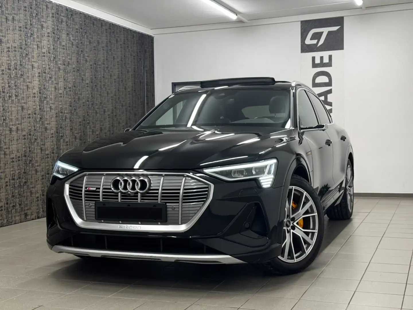 Audi e-tron Sportback 50 quattro S line Schwarz - 1
