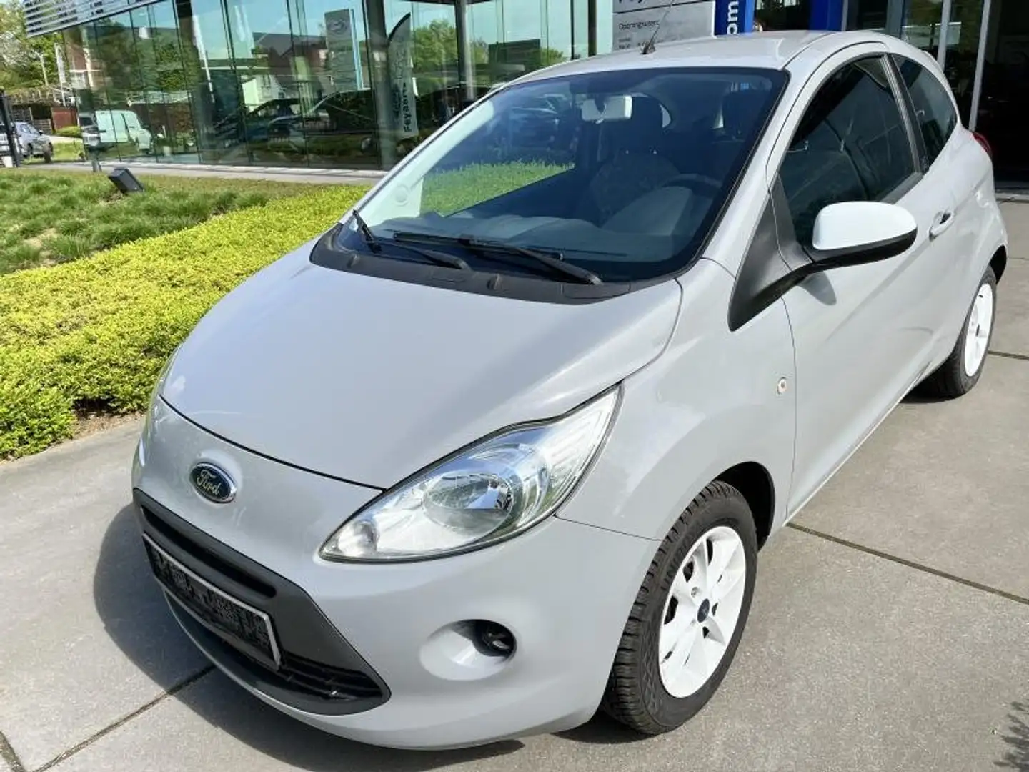 Ford Ka/Ka+ Ka 1.2i  AIRCO - EURO 6b -52000km - GARANTIE 1AN Grau - 1