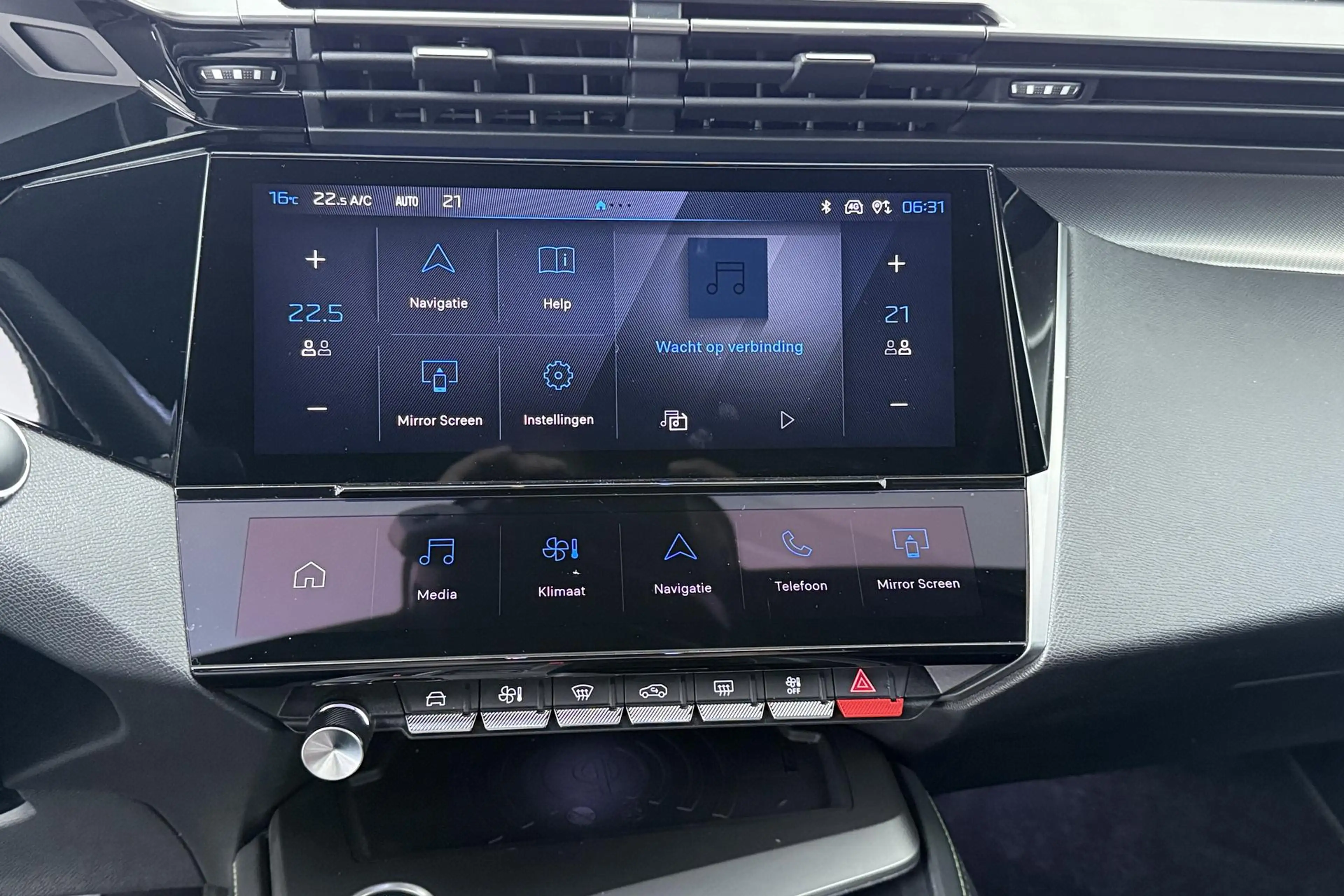 Peugeot 308 SW 1.6 Plug-in Hybrid 225 GT | 360° Camera | Elekt — photo 8