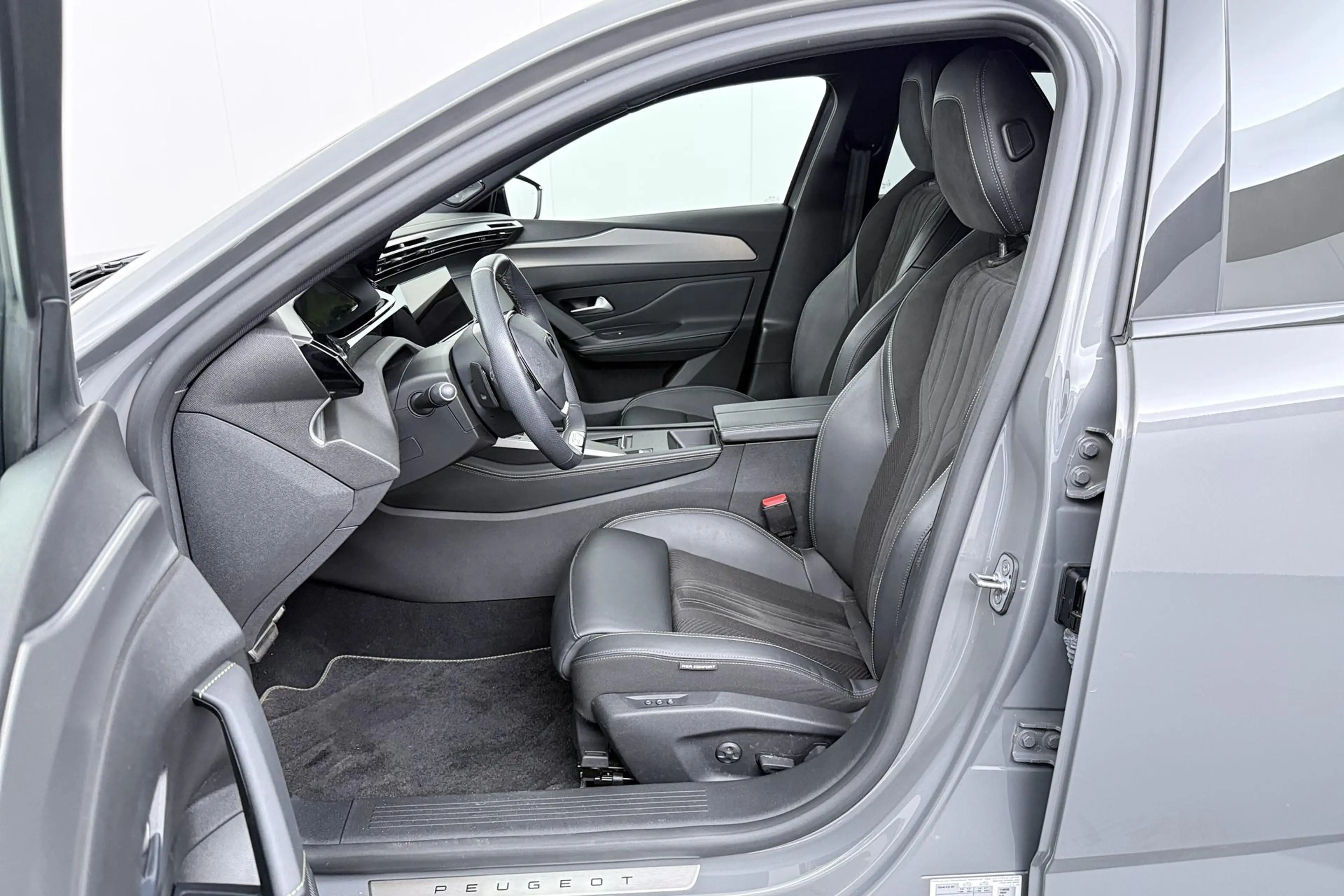 Peugeot 308 SW 1.6 Plug-in Hybrid 225 GT | 360° Camera | Elekt — photo 15