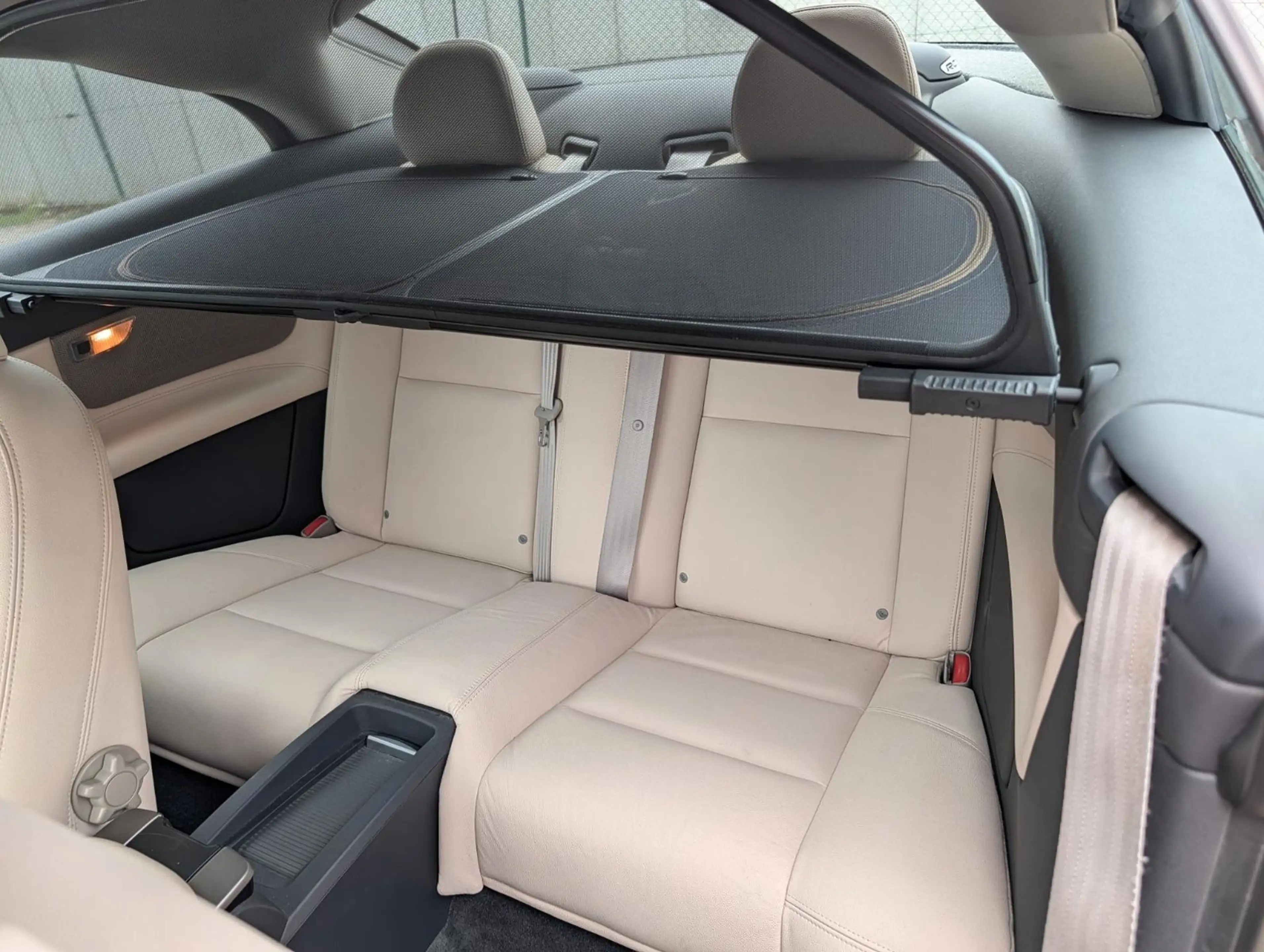 Volvo C70 Cabriolet D3 Momentum — photo 9