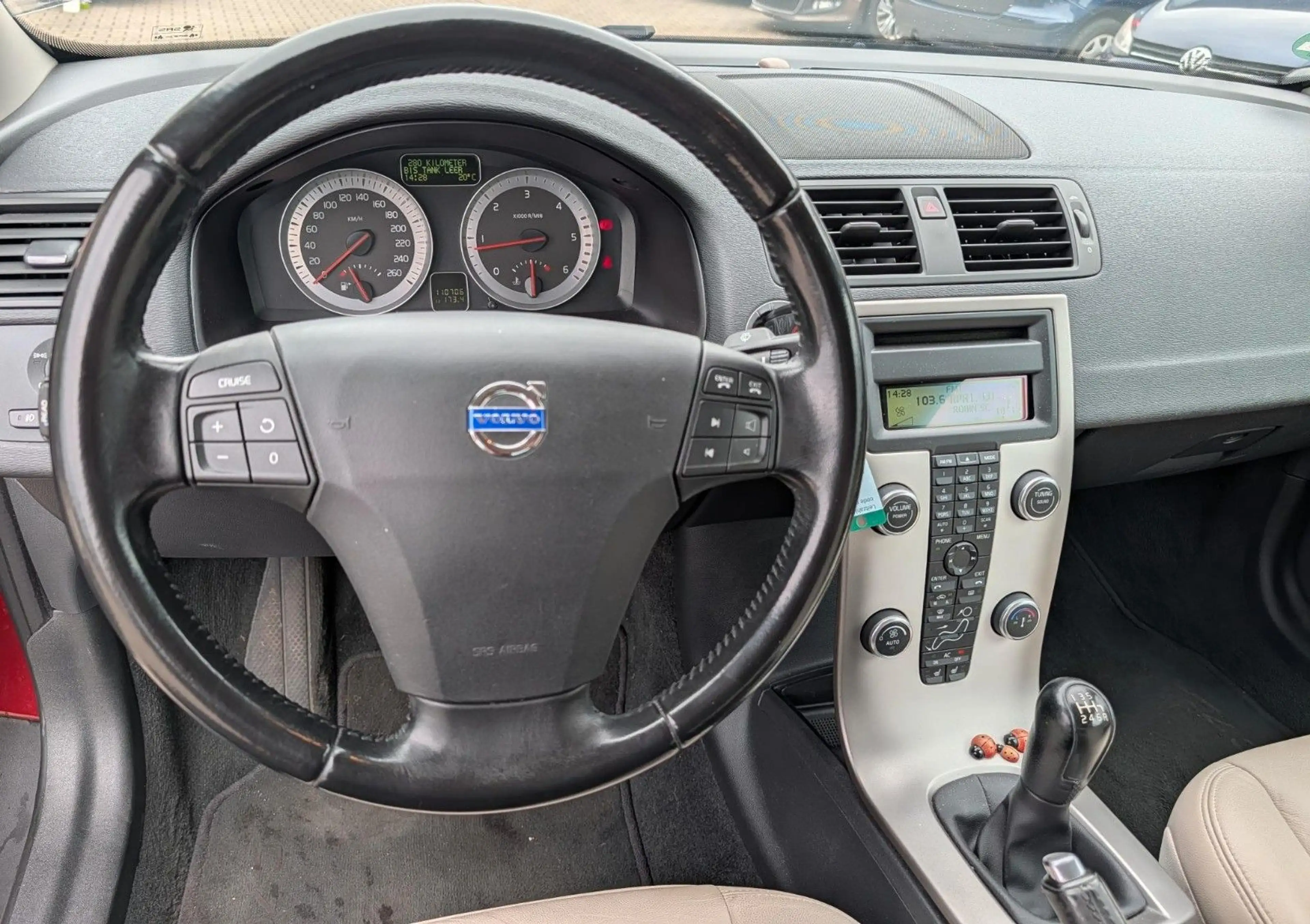 Volvo C70 Cabriolet D3 Momentum — photo 7