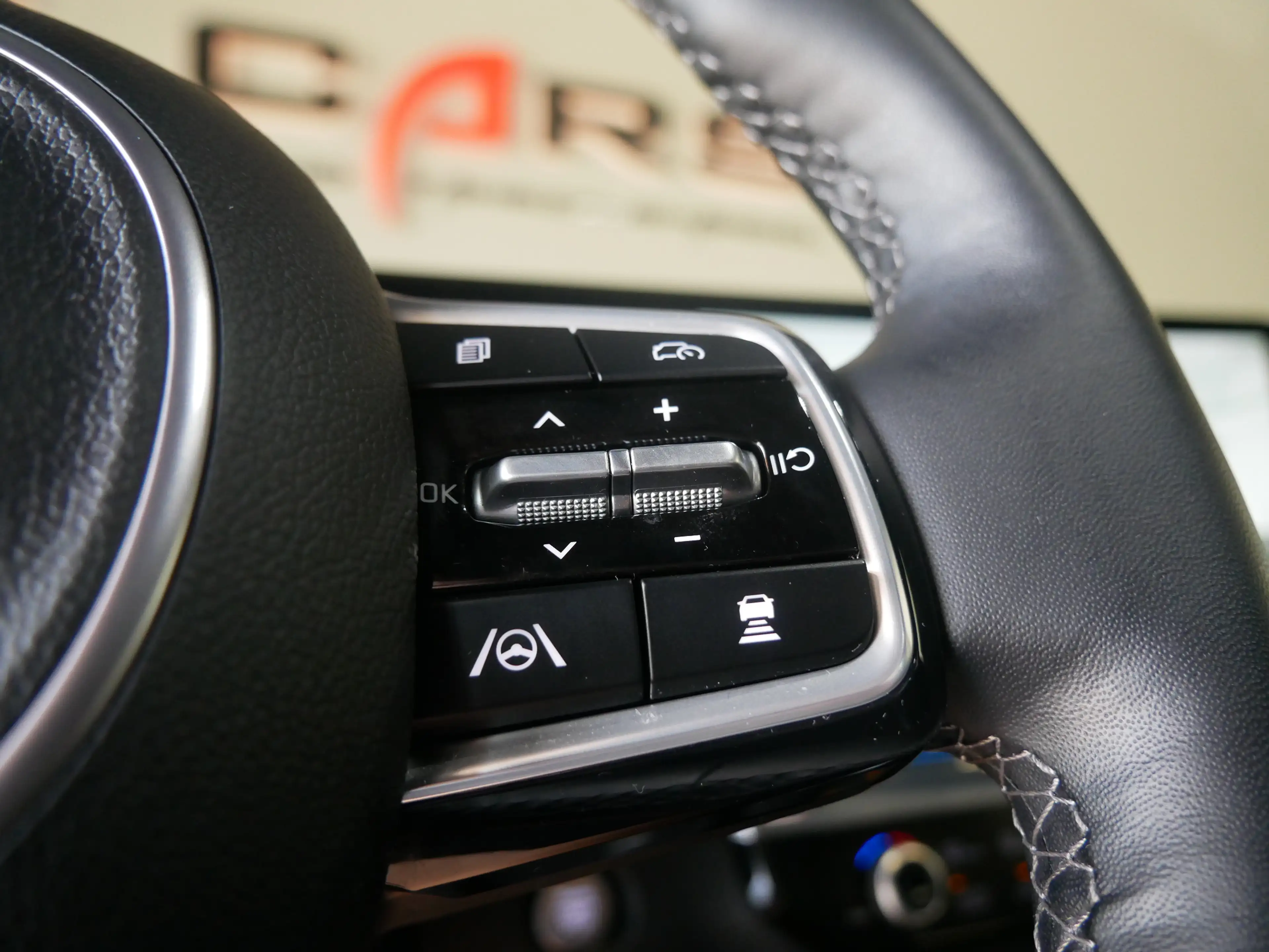 Kia Sorento Platinum 4WD 7 Sitze ACC HUD Navi Bi-LED — photo 12