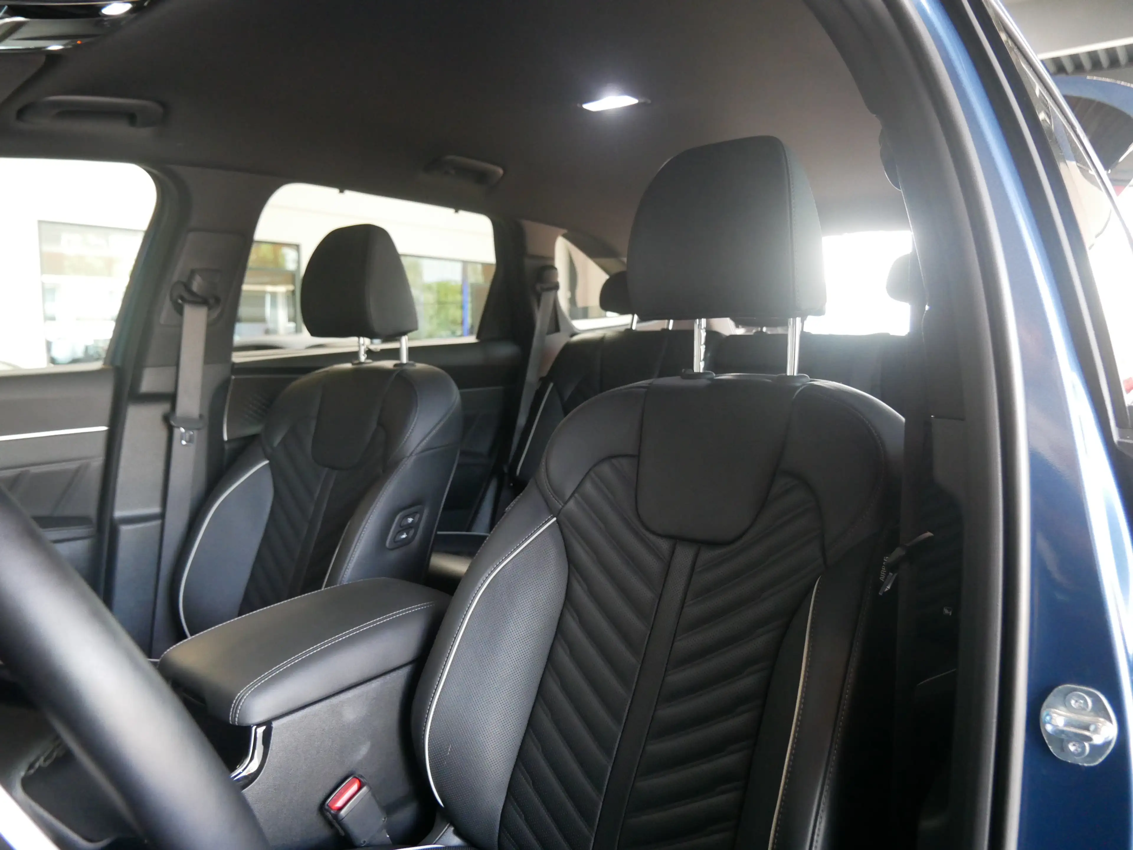 Kia Sorento Platinum 4WD 7 Sitze ACC HUD Navi Bi-LED — photo 11