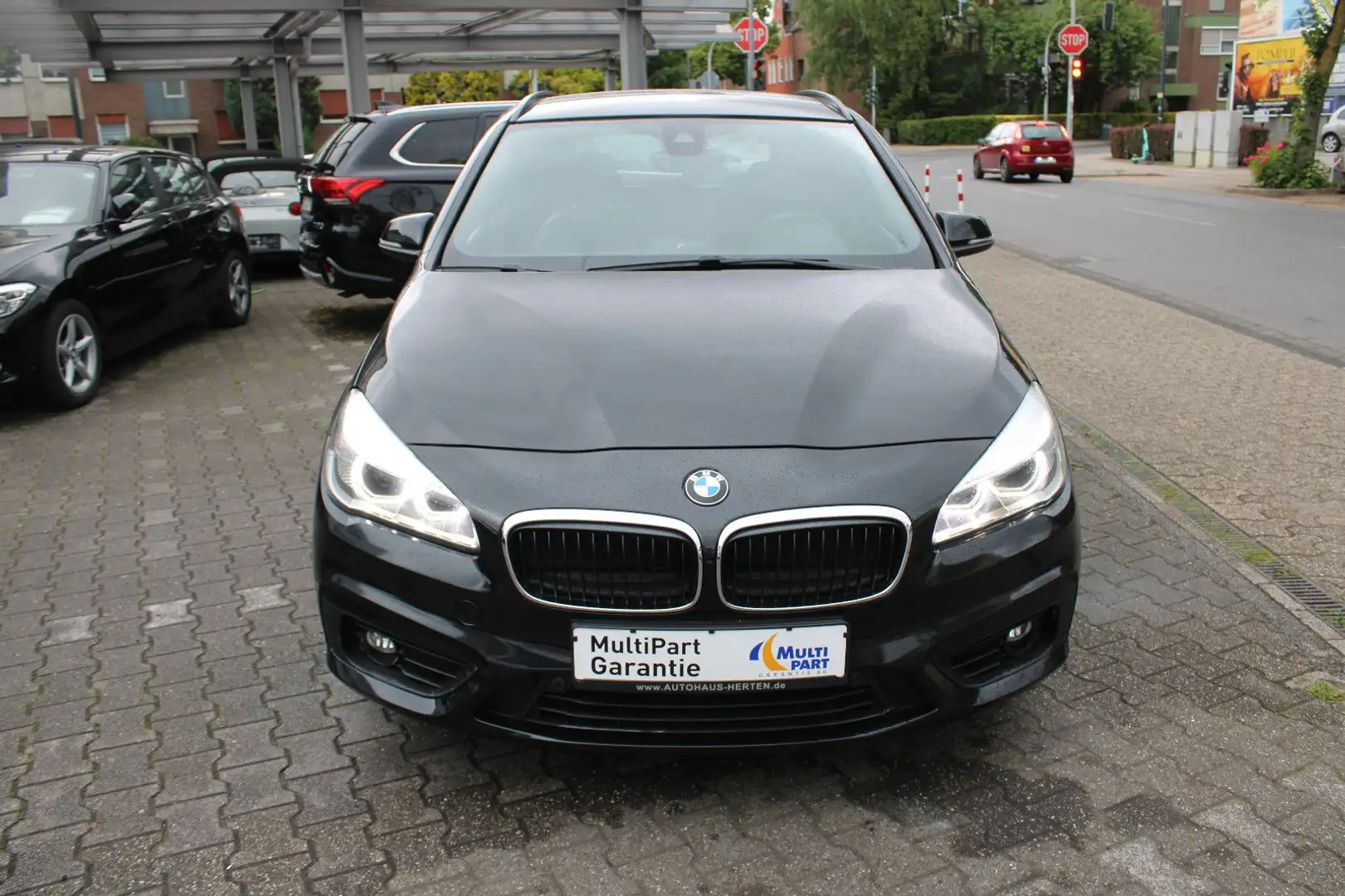BMW 218 *AUTOMATIK*LEDER*NAVI*LED* Noir - 2