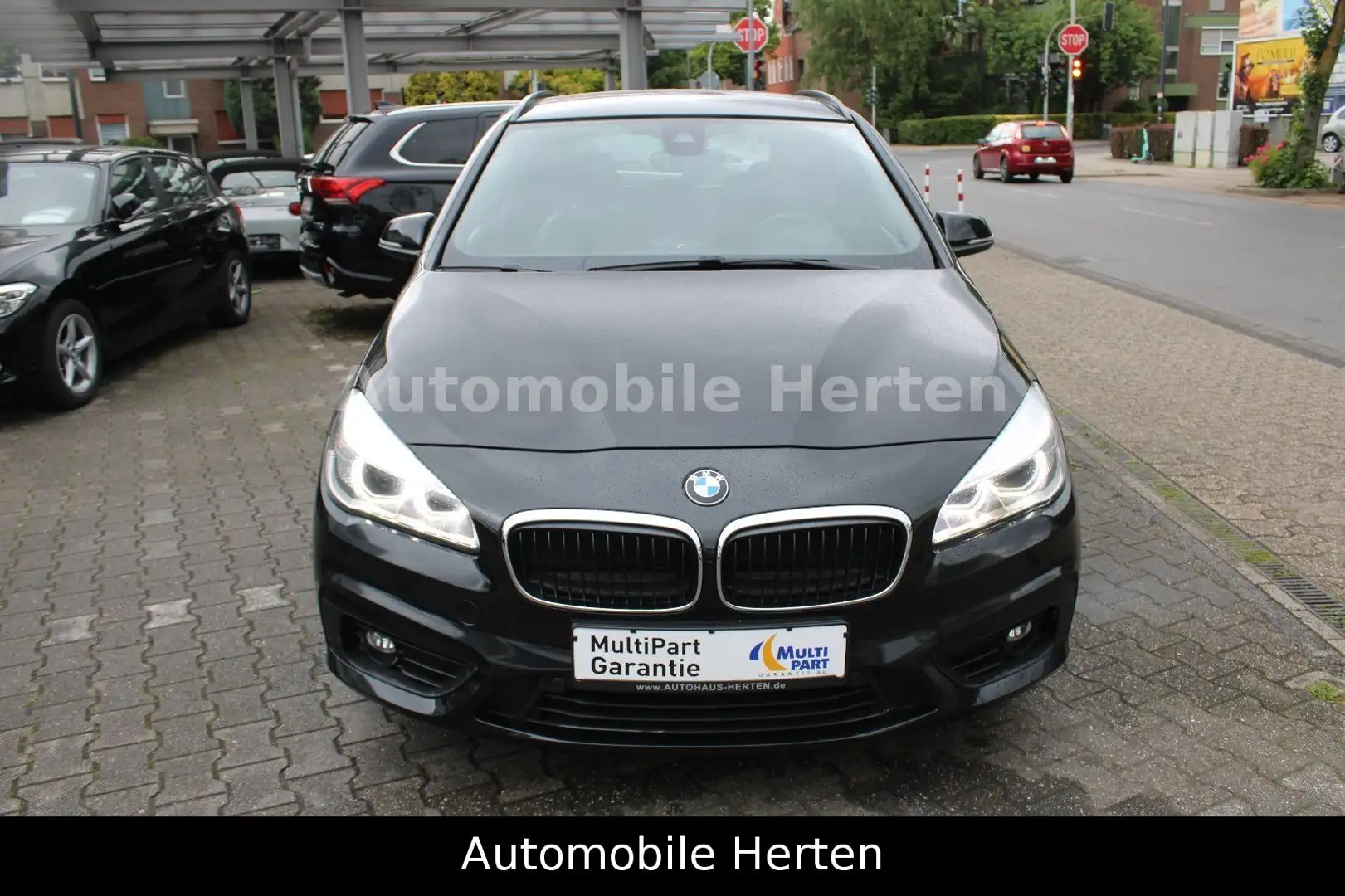BMW 218 *AUTOMATIK*LEDER*NAVI*LED* Schwarz - 2