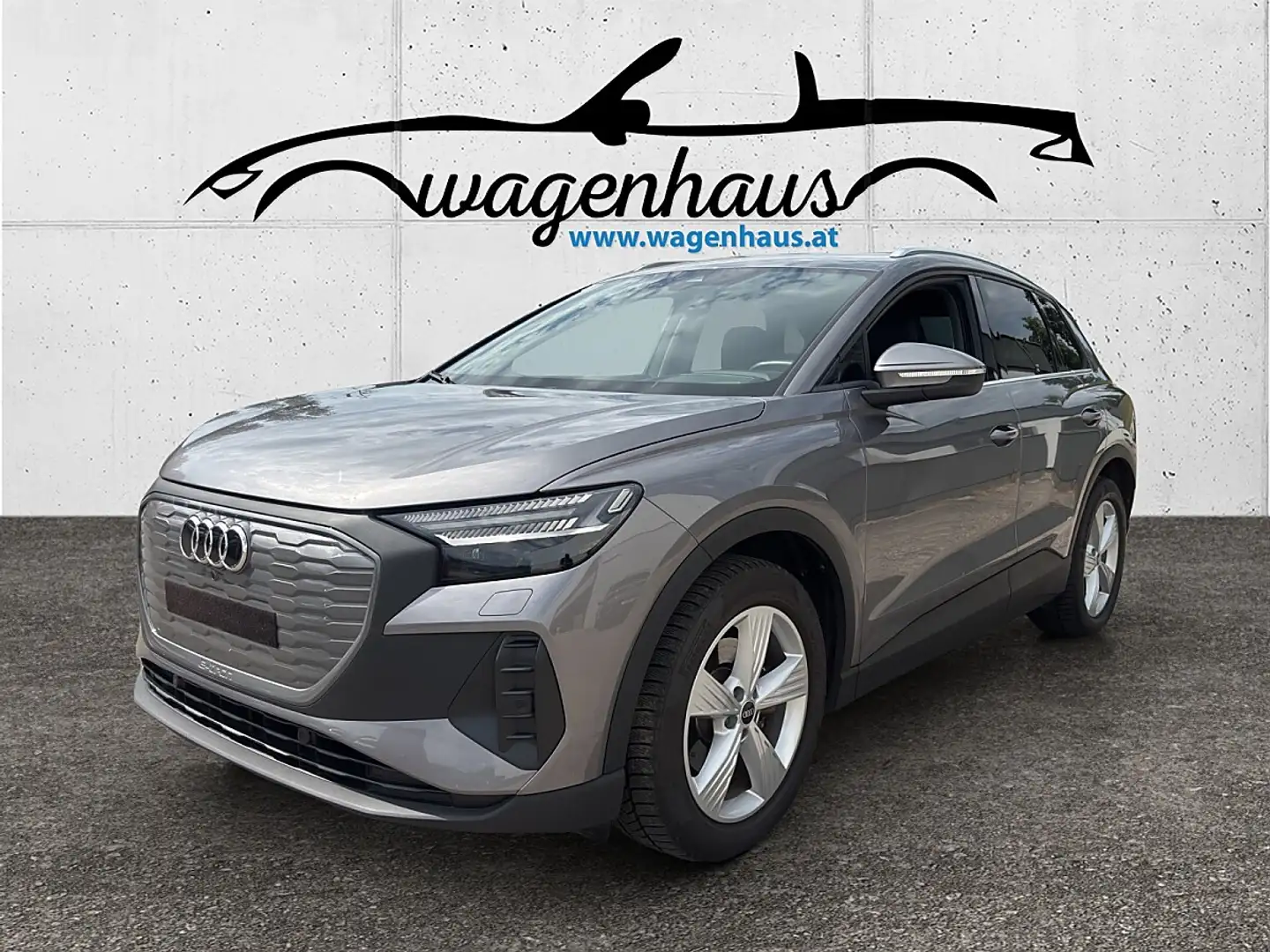 Audi Q4 e-tron Q4 35 e-tron, ACC, SPURW, Matrix, Leder, TOP Au... Grau - 1